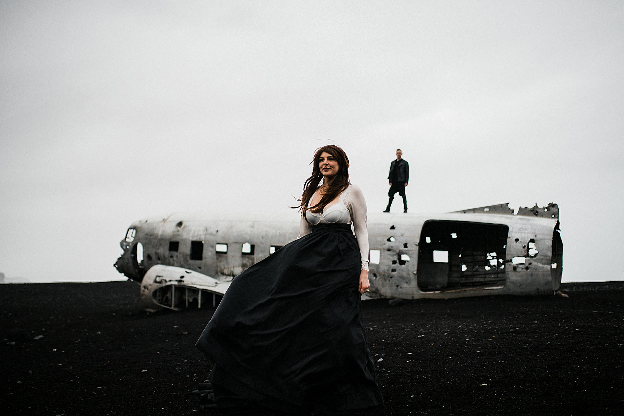 Nikon D5 + Sigma 35mm F1.4 DG HSM Art sample photo. Iceland elopement photography