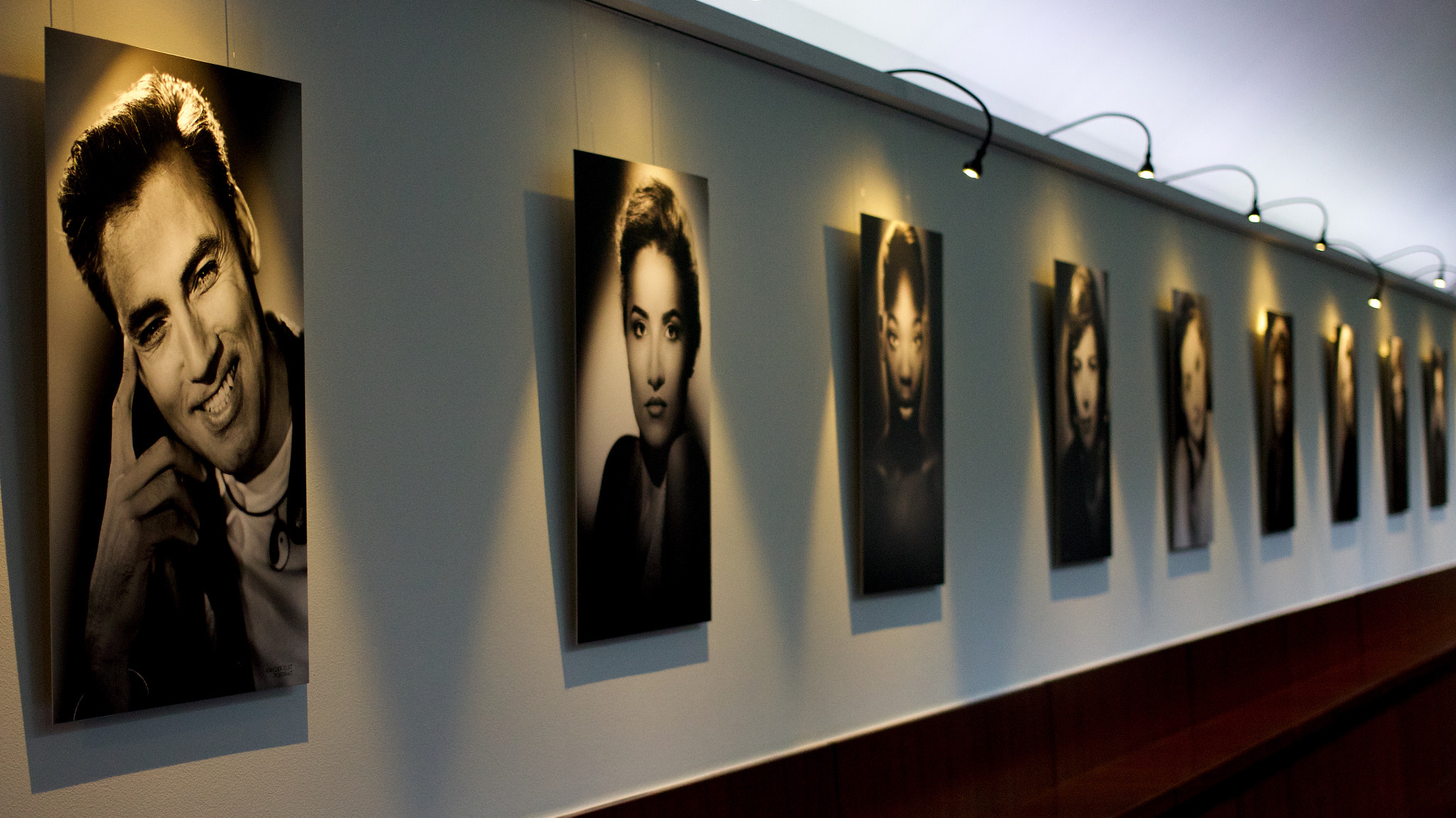 Canon EOS 70D sample photo. Hallway in brussels photography