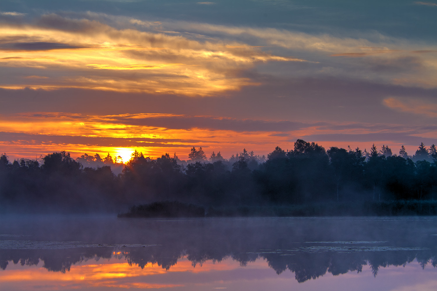 Canon EOS 7D + Canon EF 24-70mm F2.8L USM sample photo. Sunrise photography