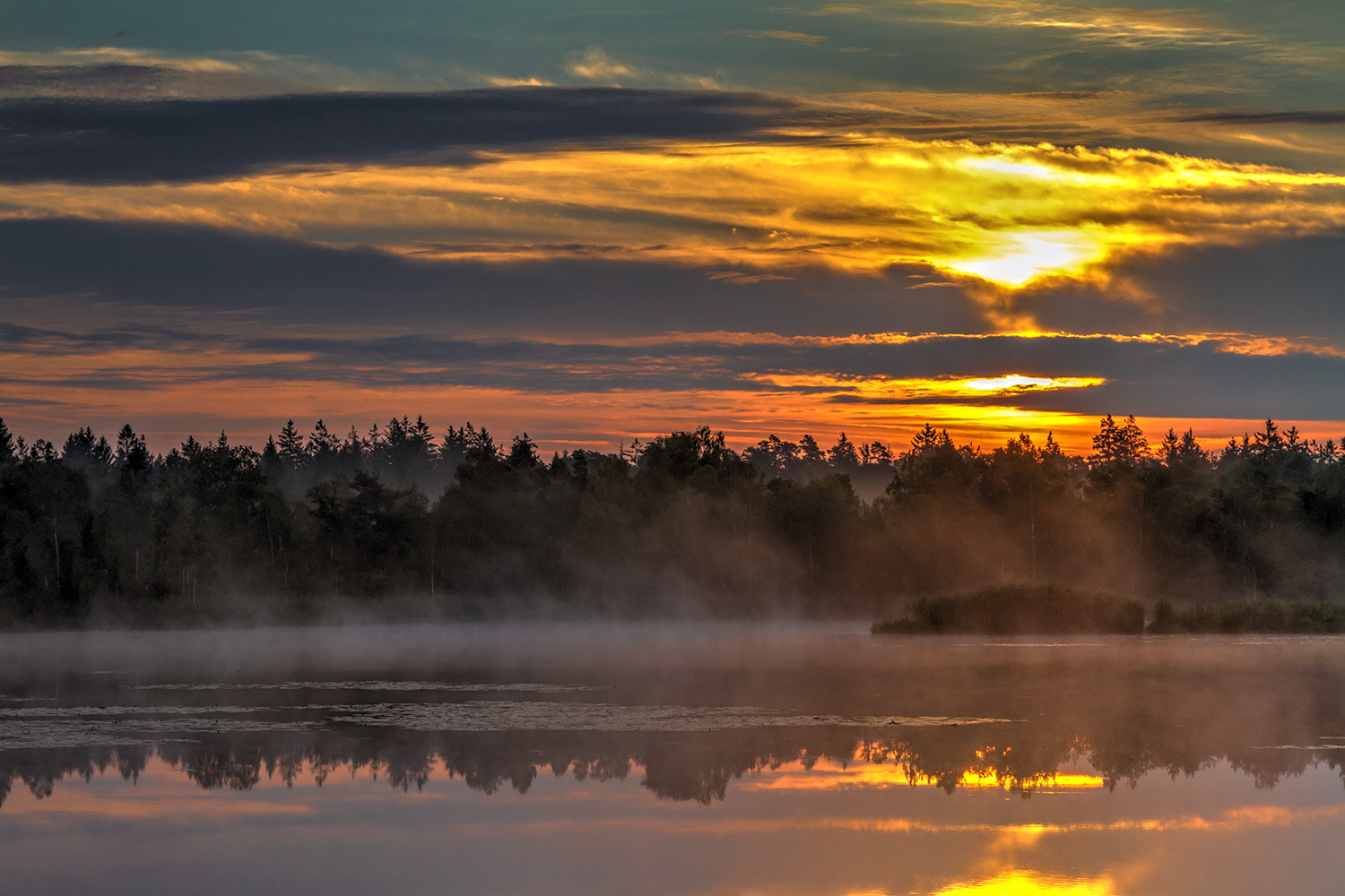Canon EOS 7D + Canon EF 24-70mm F2.8L USM sample photo. Sunrise photography