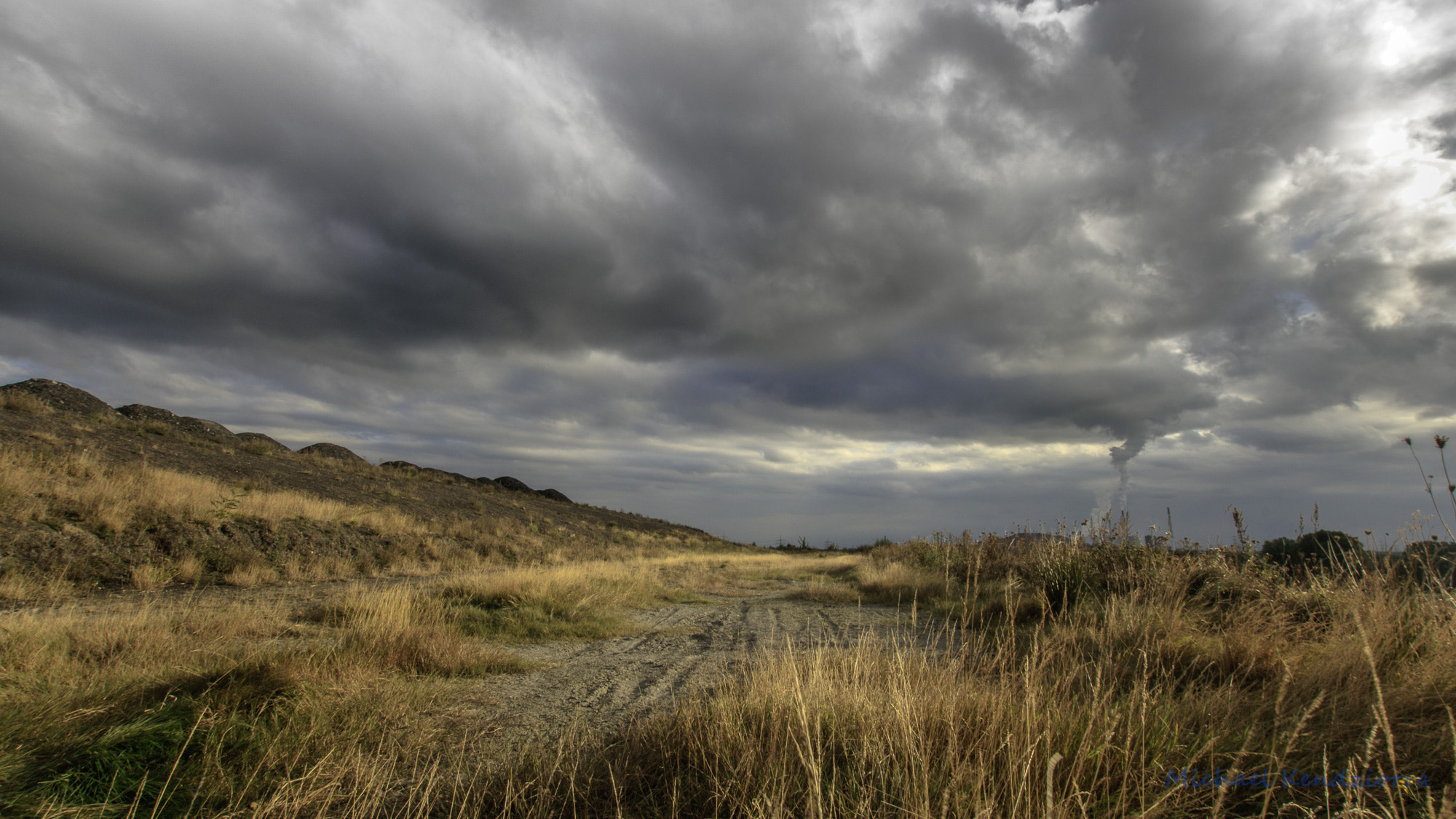 Canon EOS 750D (EOS Rebel T6i / EOS Kiss X8i) + Sigma 10-20mm F3.5 EX DC HSM sample photo. Halde photography