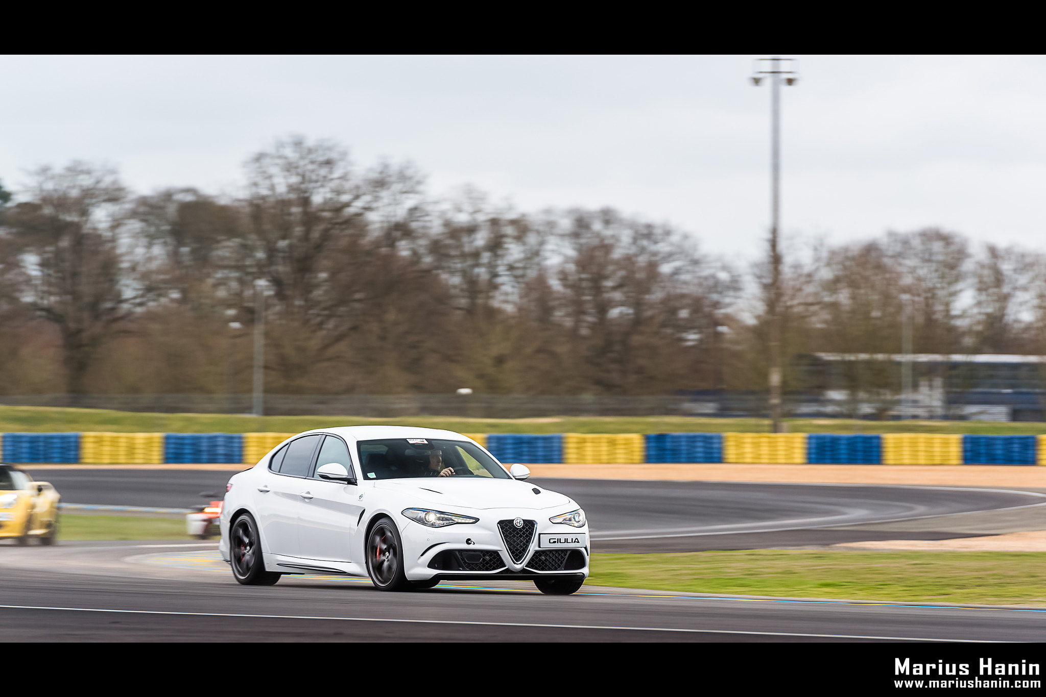 Nikon AF-S Nikkor 70-200mm F2.8G ED VR II sample photo. Alfa romeo giulia quadrifolio verde photography