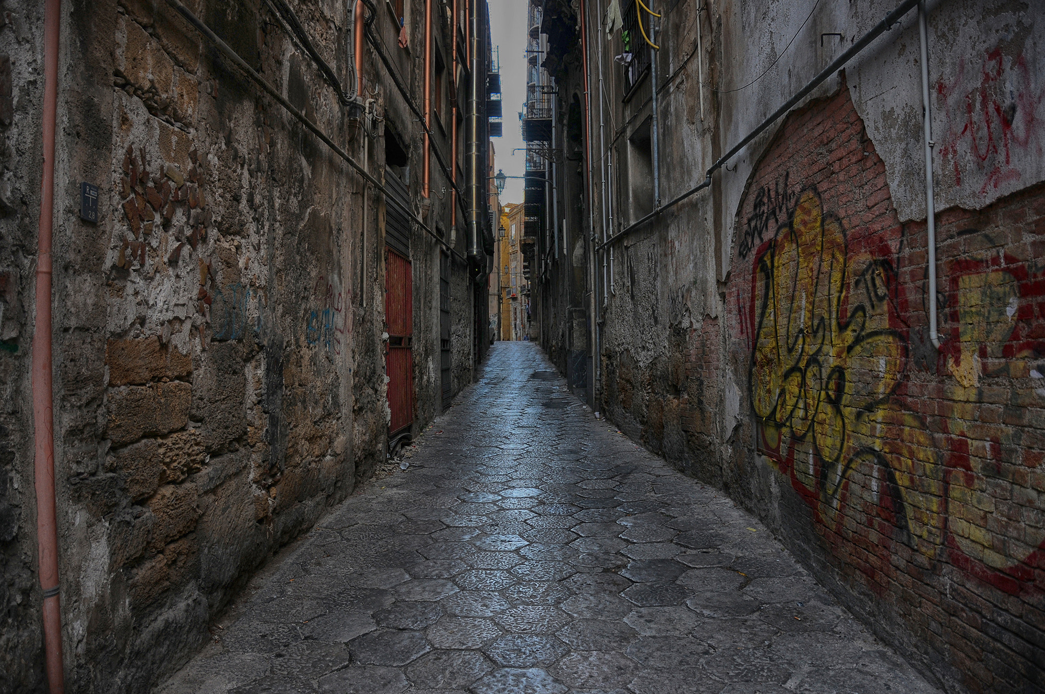 Nikon D300S sample photo. Palermo street photography