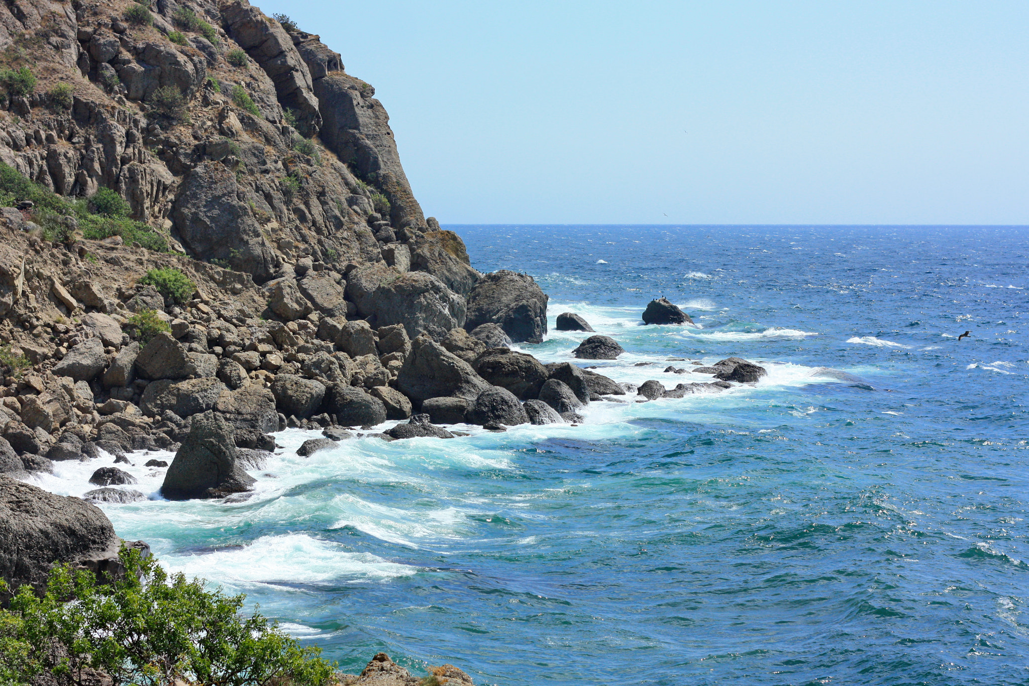 Canon EOS 450D (EOS Rebel XSi / EOS Kiss X2) + Canon EF 50mm F1.8 II sample photo. The sea at cape meganom photography