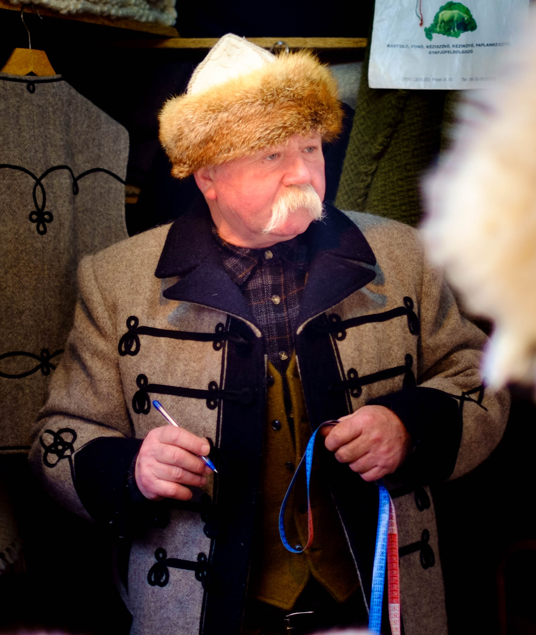 Fujifilm X-Pro1 sample photo. Fur vendor photography