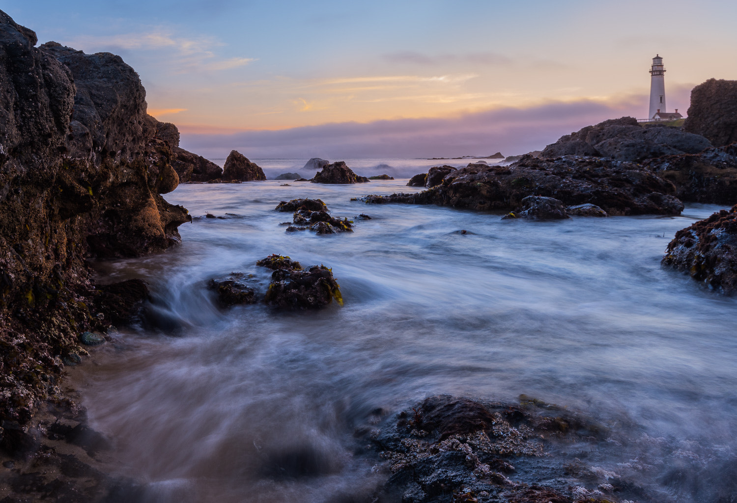 Nikon D810 + Nikon AF-S Nikkor 16-35mm F4G ED VR sample photo. Afternoon at the lighthouse photography