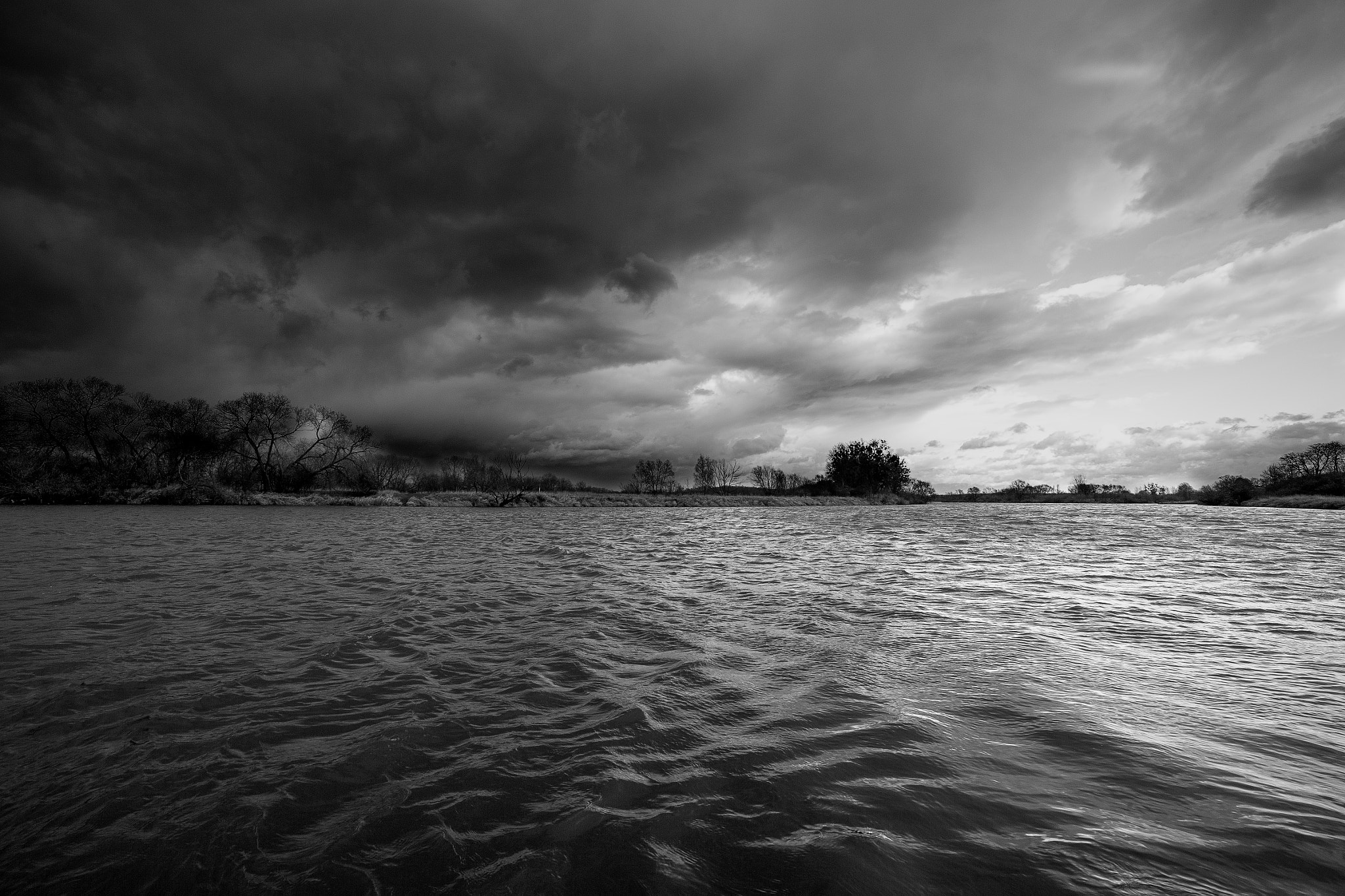 Canon EOS-1Ds Mark II + Canon EF 14mm F2.8L II USM sample photo. Odra river photography