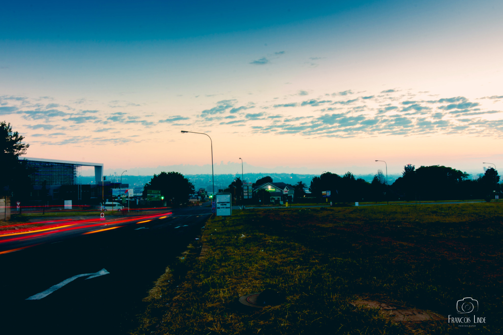 Canon EOS 750D (EOS Rebel T6i / EOS Kiss X8i) sample photo. A car heading to downtown centurion in the early morning hours. photography