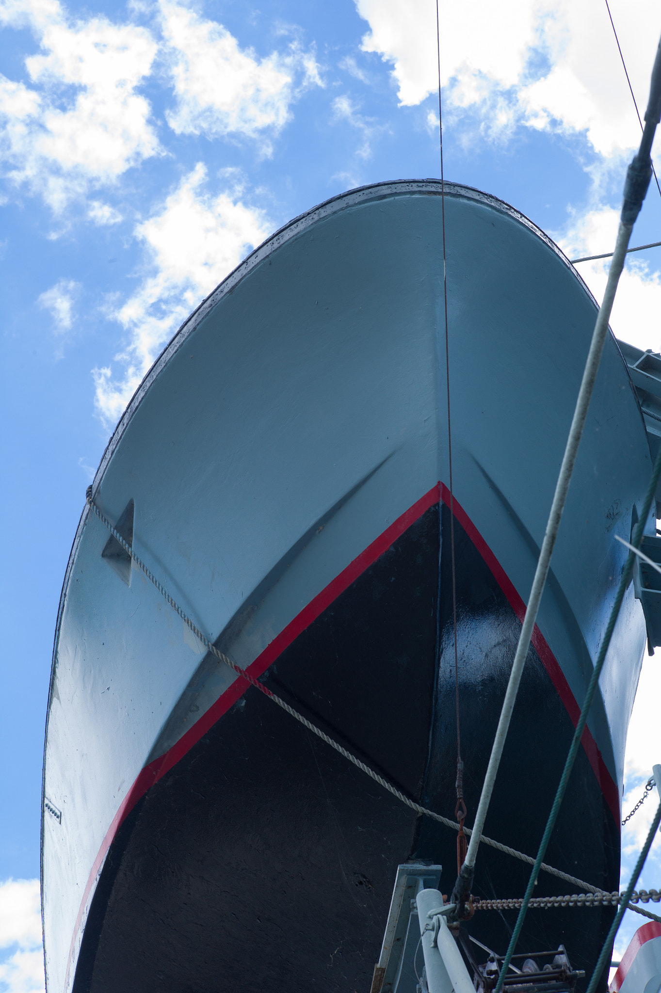 Leica M9 + Summicron-M 50mm f/2 (IV, V) sample photo. Stern of the uss edson photography