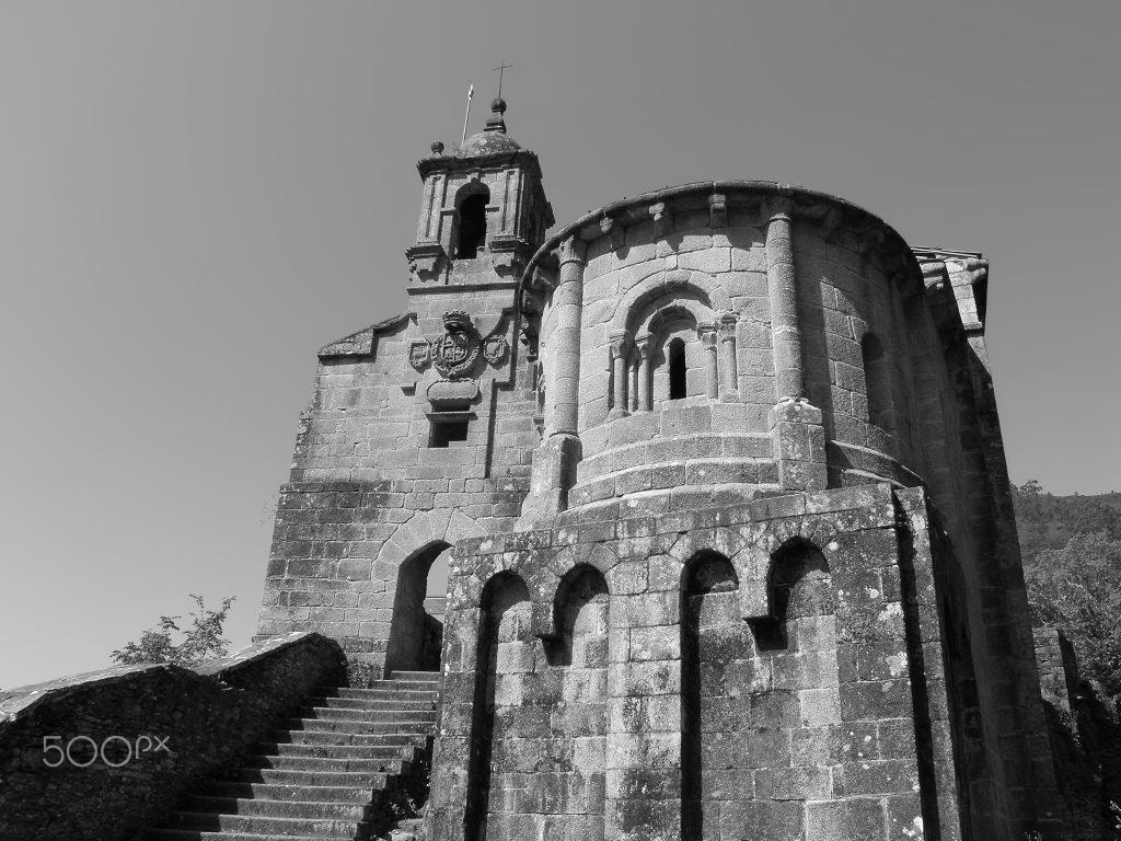 Samsung Pro 815 sample photo. Monasterio de caaveiro photography