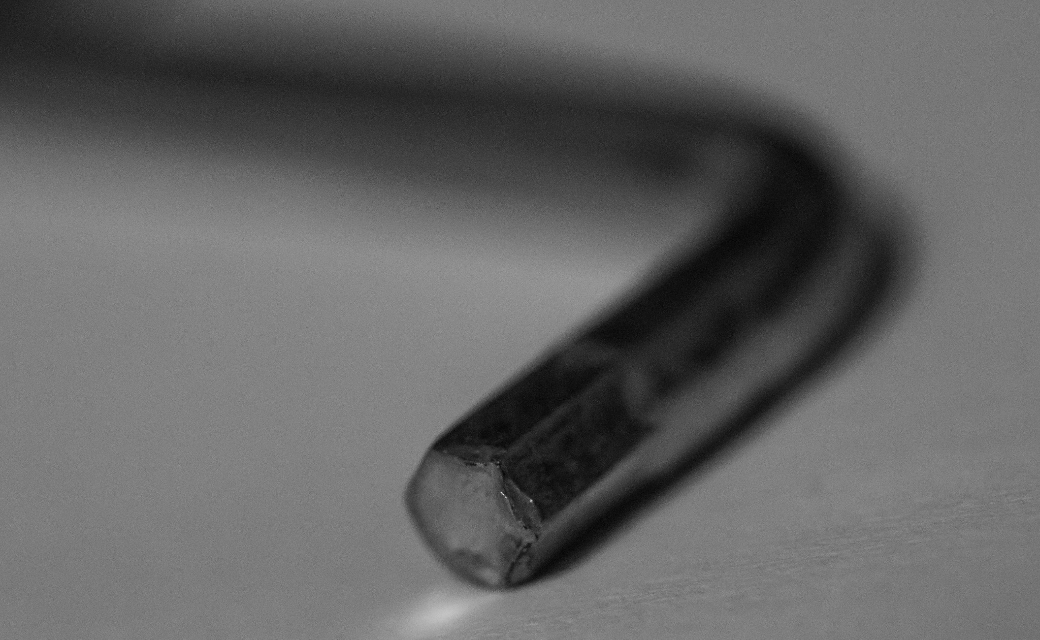Canon EF-S 60mm F2.8 Macro USM sample photo. Find the screw for this photography