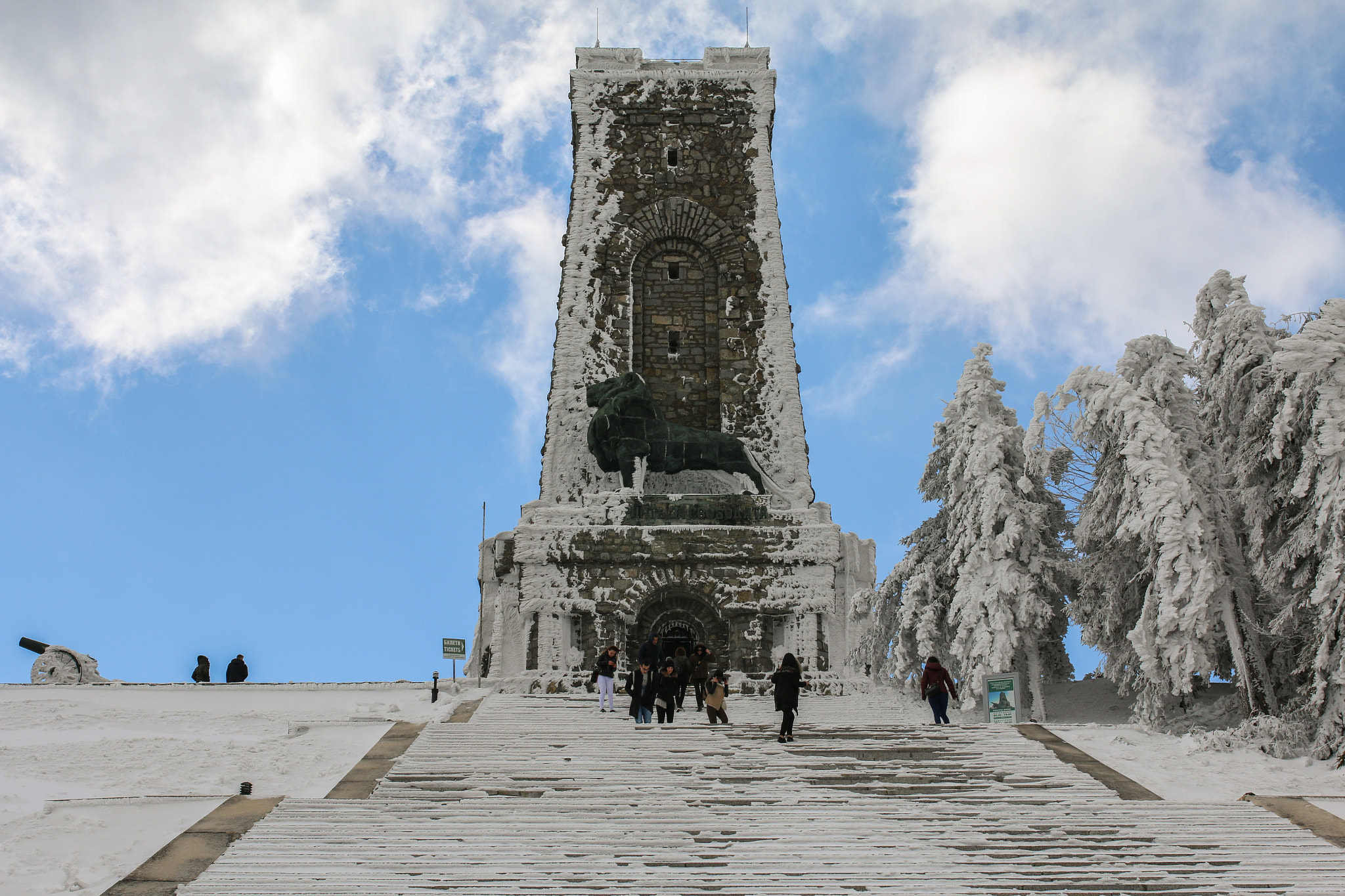 Canon EOS 70D + Sigma 35mm F1.4 DG HSM Art sample photo. Shipka photography