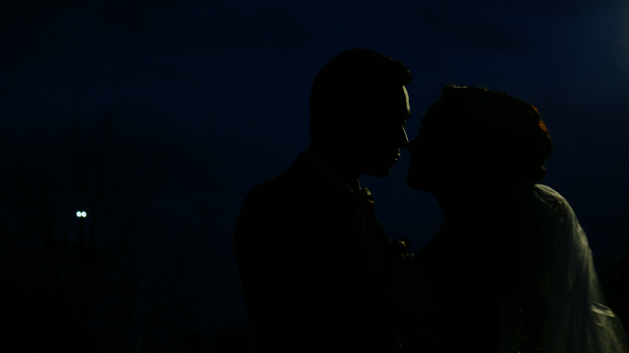 Sony DT 16-105mm F3.5-5.6 sample photo. Lovers photography
