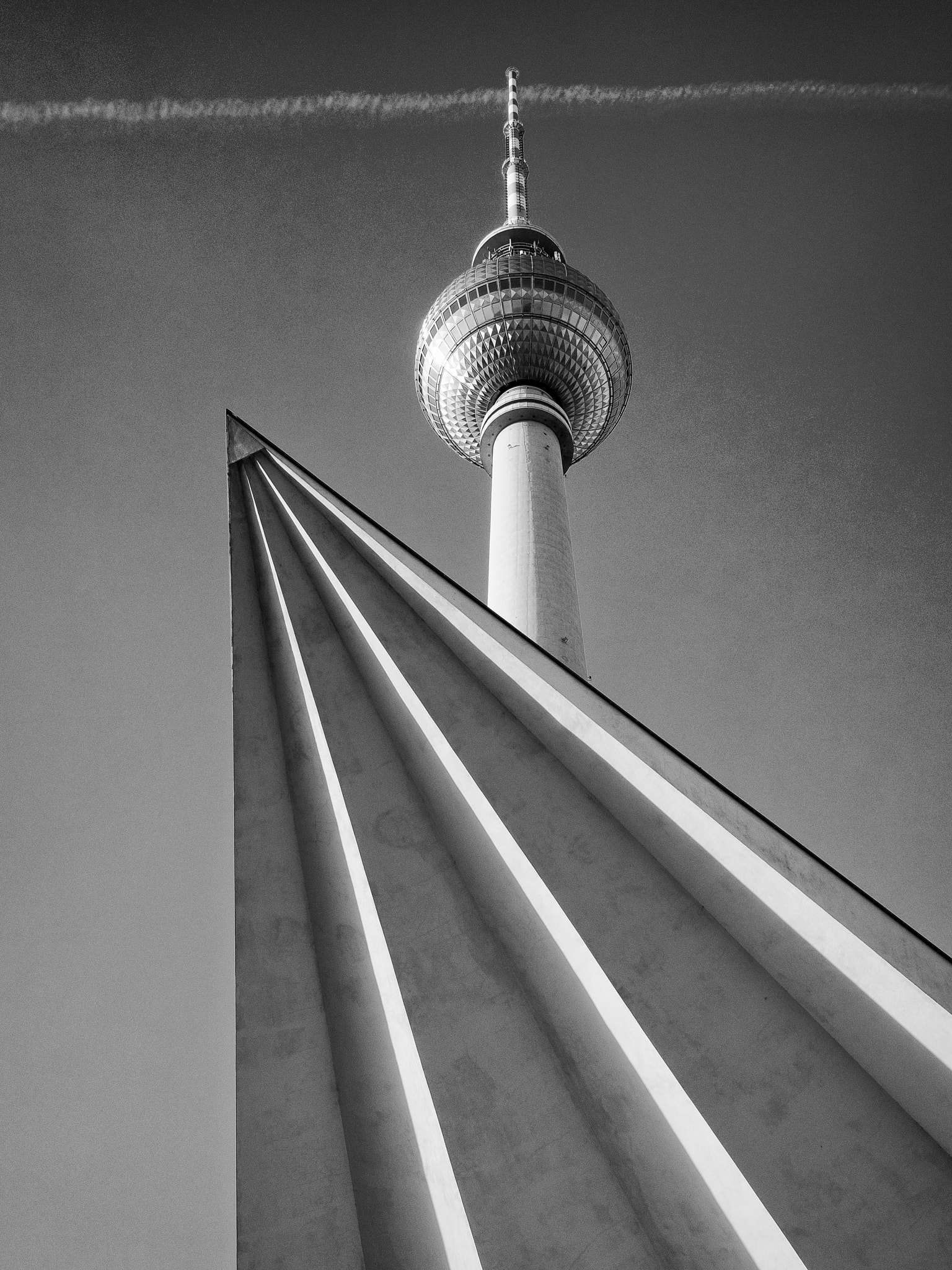 Olympus OM-D E-M5 II + Olympus M.Zuiko Digital ED 12-40mm F2.8 Pro sample photo. Fernsehturm photography