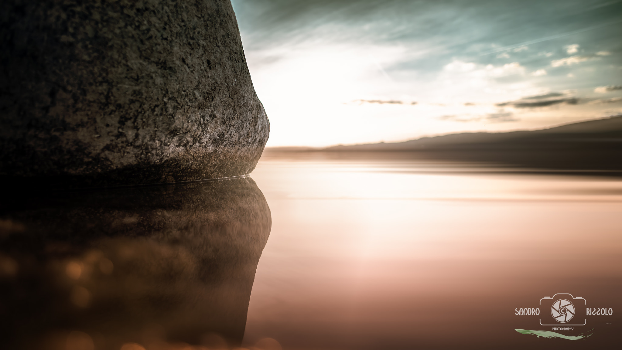 Nikon D750 + Nikon AF-S Nikkor 20mm F1.8G ED sample photo. The rock photography