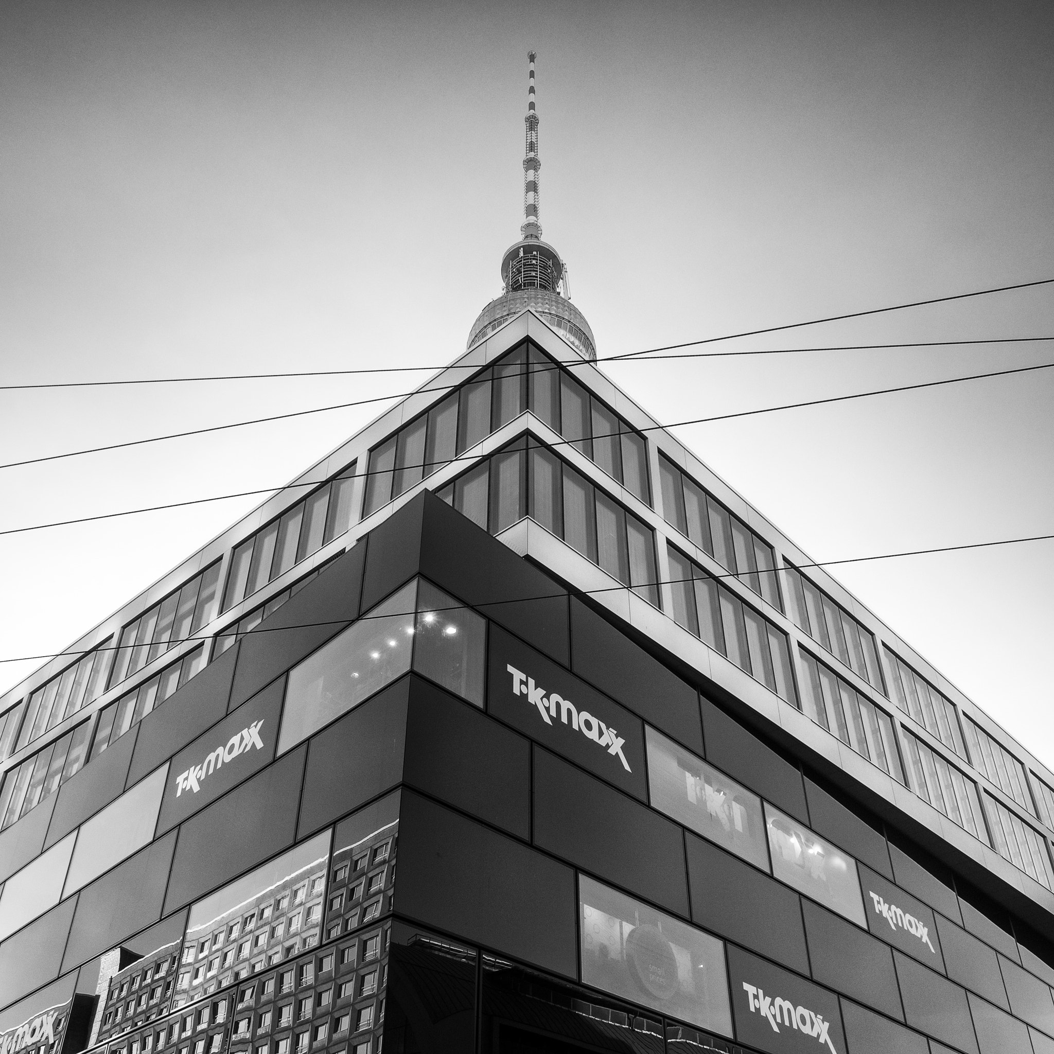 Olympus OM-D E-M5 II + Olympus M.Zuiko Digital ED 12-40mm F2.8 Pro sample photo. Fernsehturm squared photography