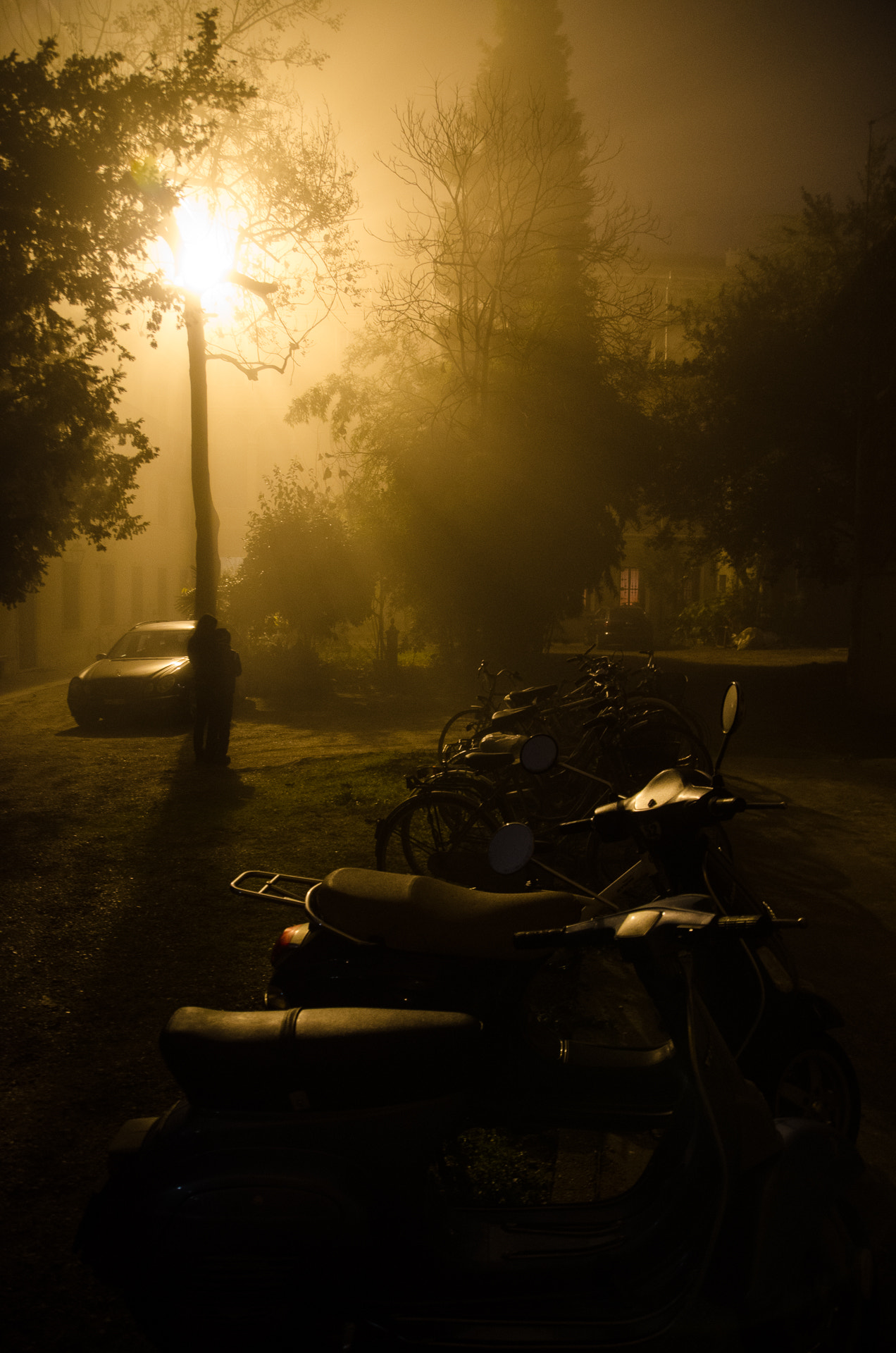 Nikon D7000 + Tamron SP AF 17-50mm F2.8 XR Di II VC LD Aspherical (IF) sample photo. Couple in the foggy night photography
