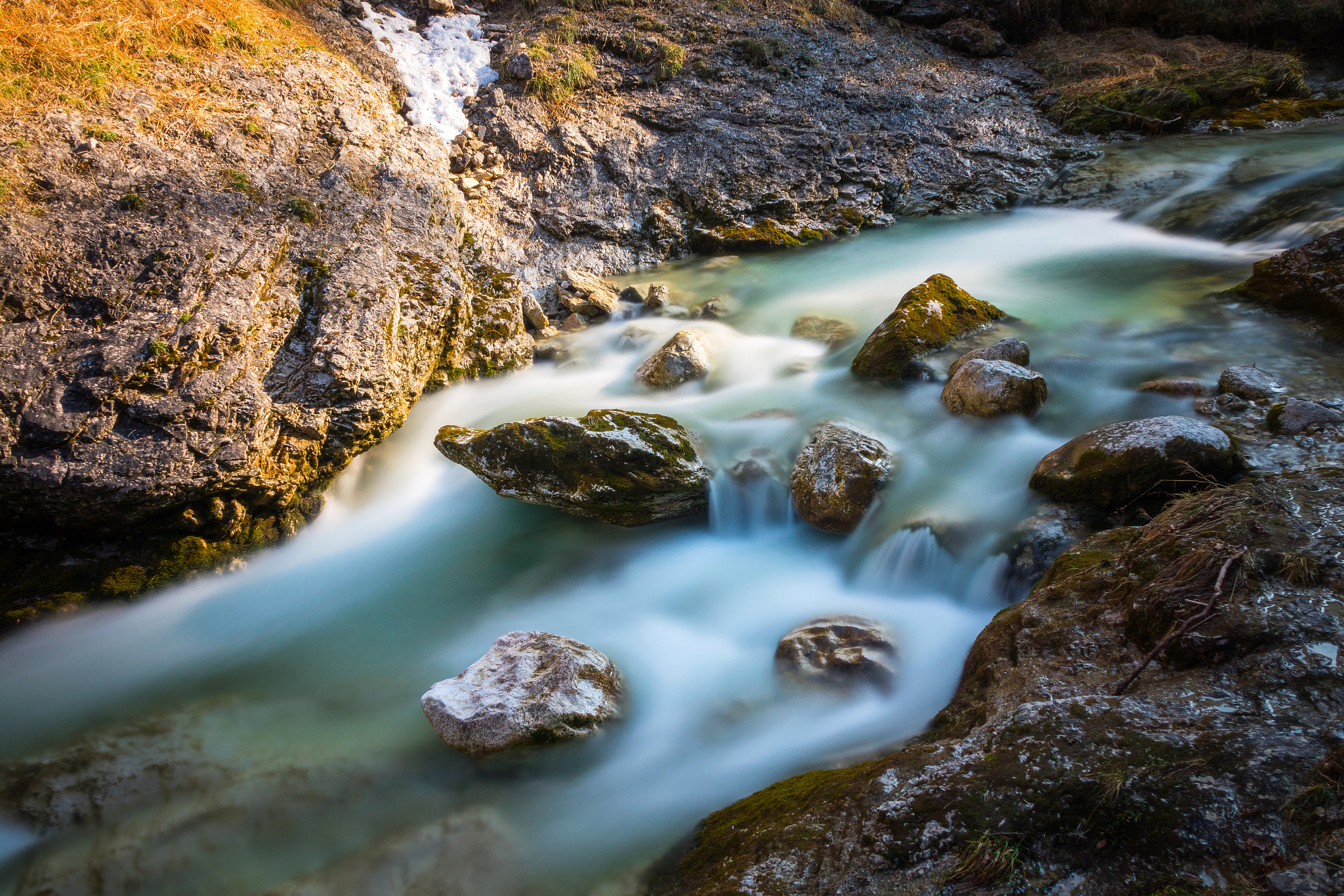 24-200mm F2.8 sample photo. River flow photography