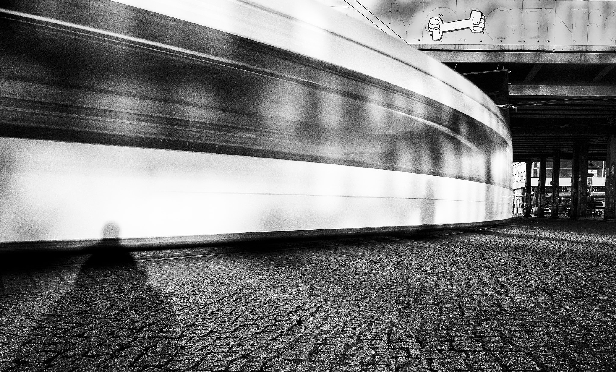 Olympus OM-D E-M5 II + Olympus M.Zuiko Digital ED 12-40mm F2.8 Pro sample photo. Blurred train photography