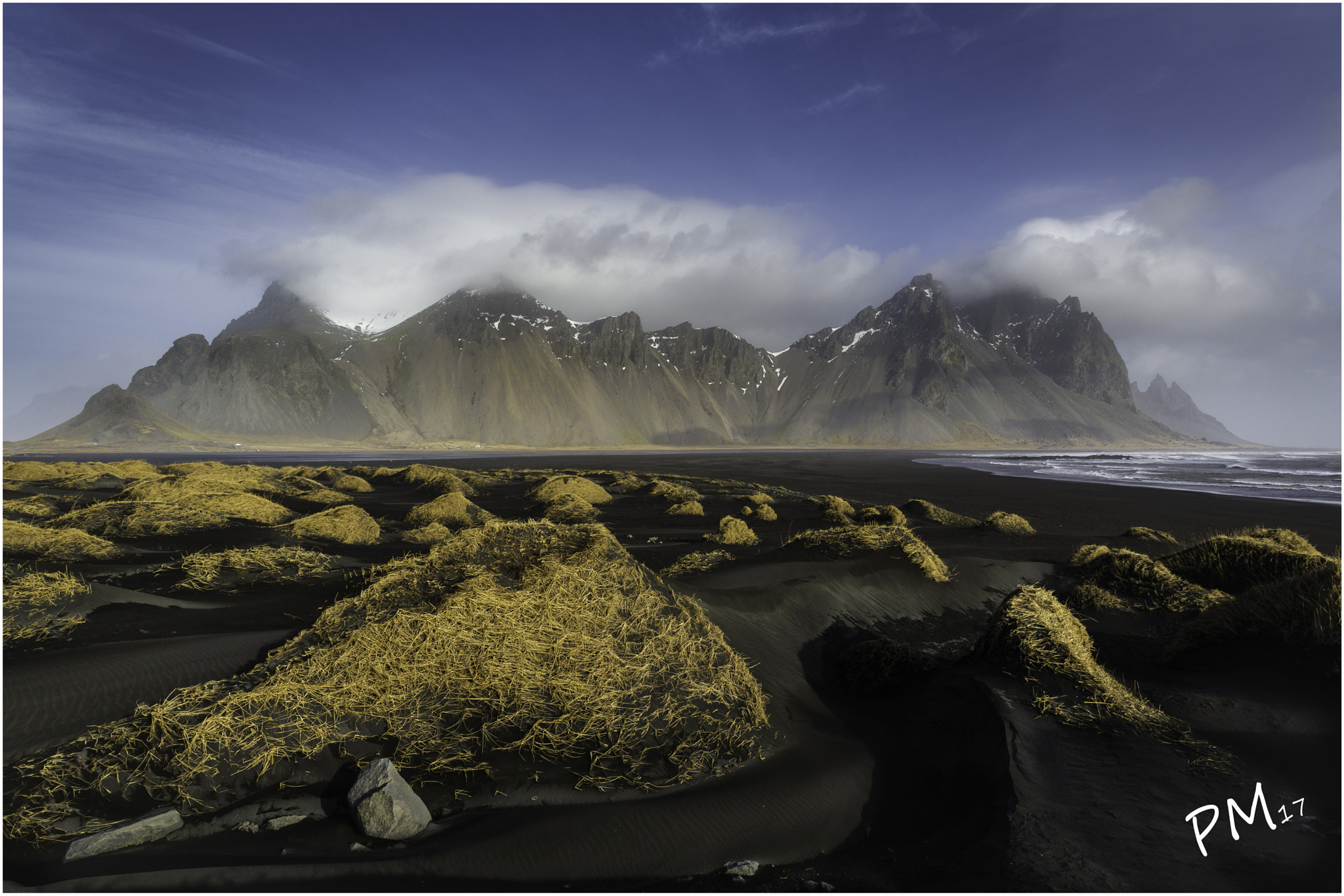 Canon EOS 6D + Canon EF 16-35mm F2.8L USM sample photo. Vestrahorn photography