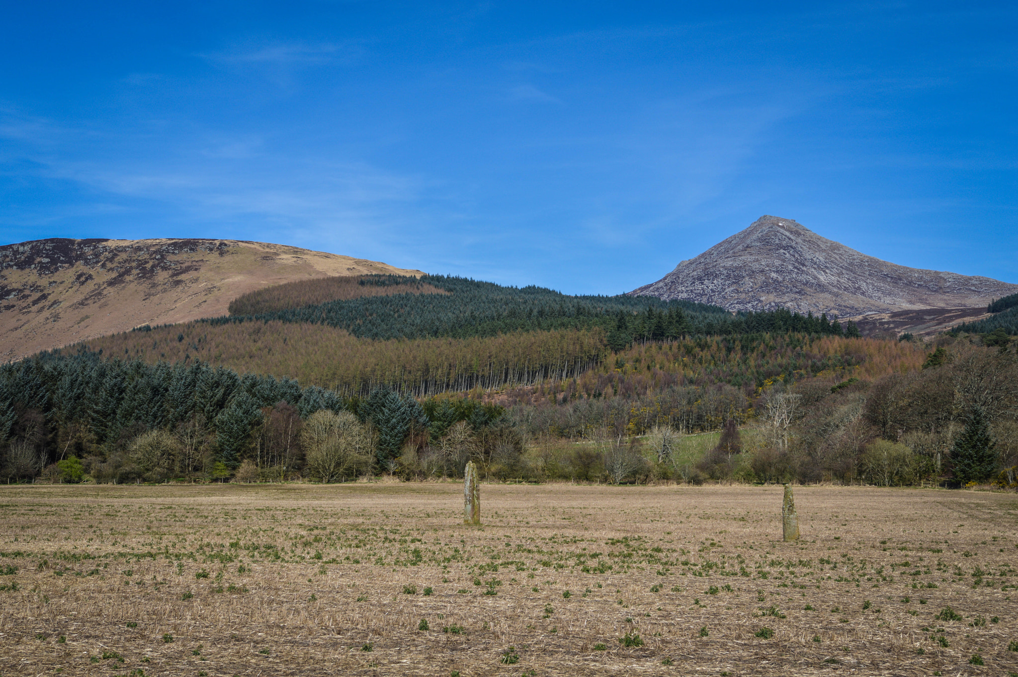 Nikon D3200 + Sigma 18-35mm F1.8 DC HSM Art sample photo. Isle of arran - standing stones and goatfell photography