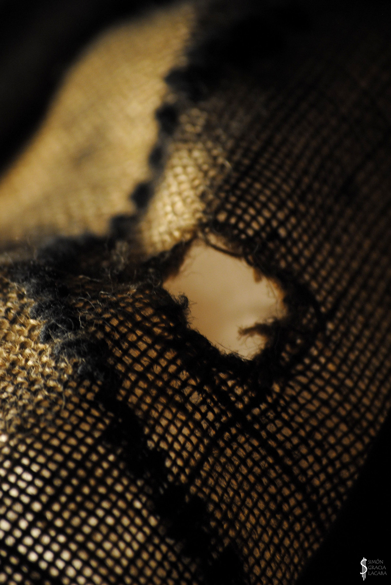 Nikon D3000 sample photo. Broken sack photography