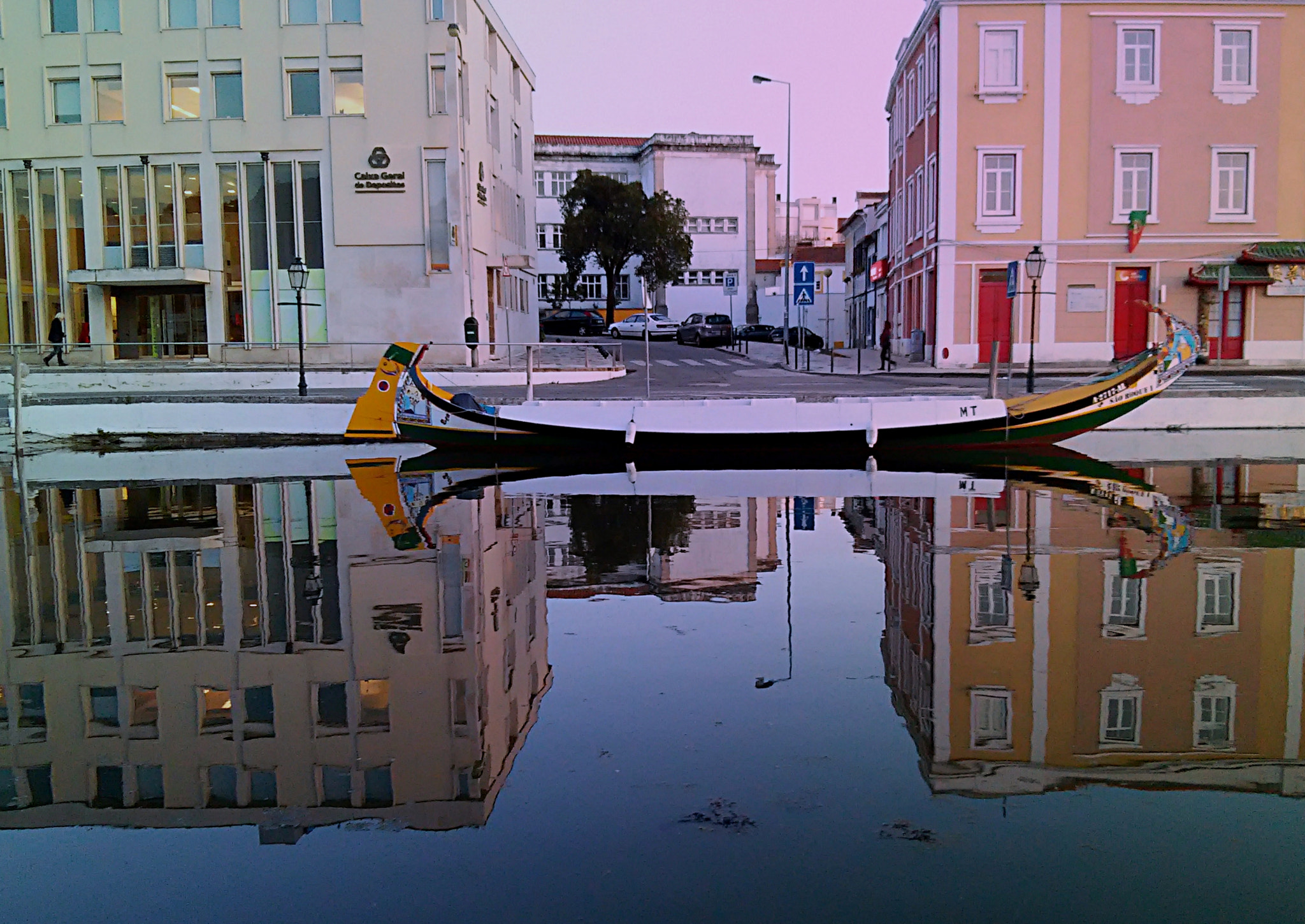 LG L90 sample photo. Evening over aveiro photography