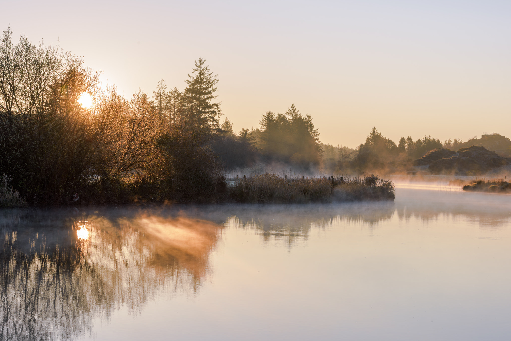 Nikon AF-S Nikkor 70-200mm F2.8G ED VR II sample photo. River lee sunrise photography