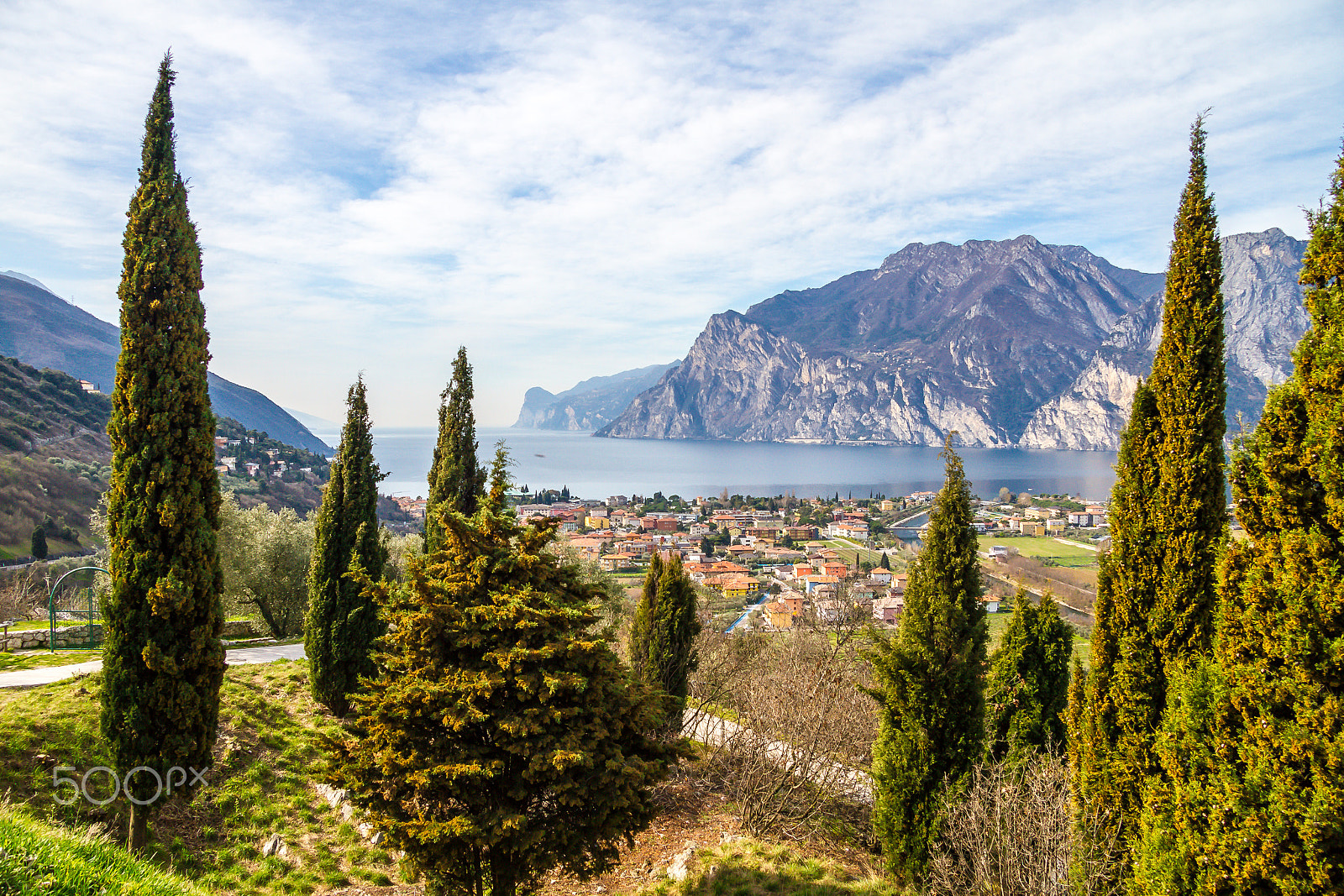 Canon EF-S 17-85mm F4-5.6 IS USM sample photo. Beautiful view of garda lake from nago photography