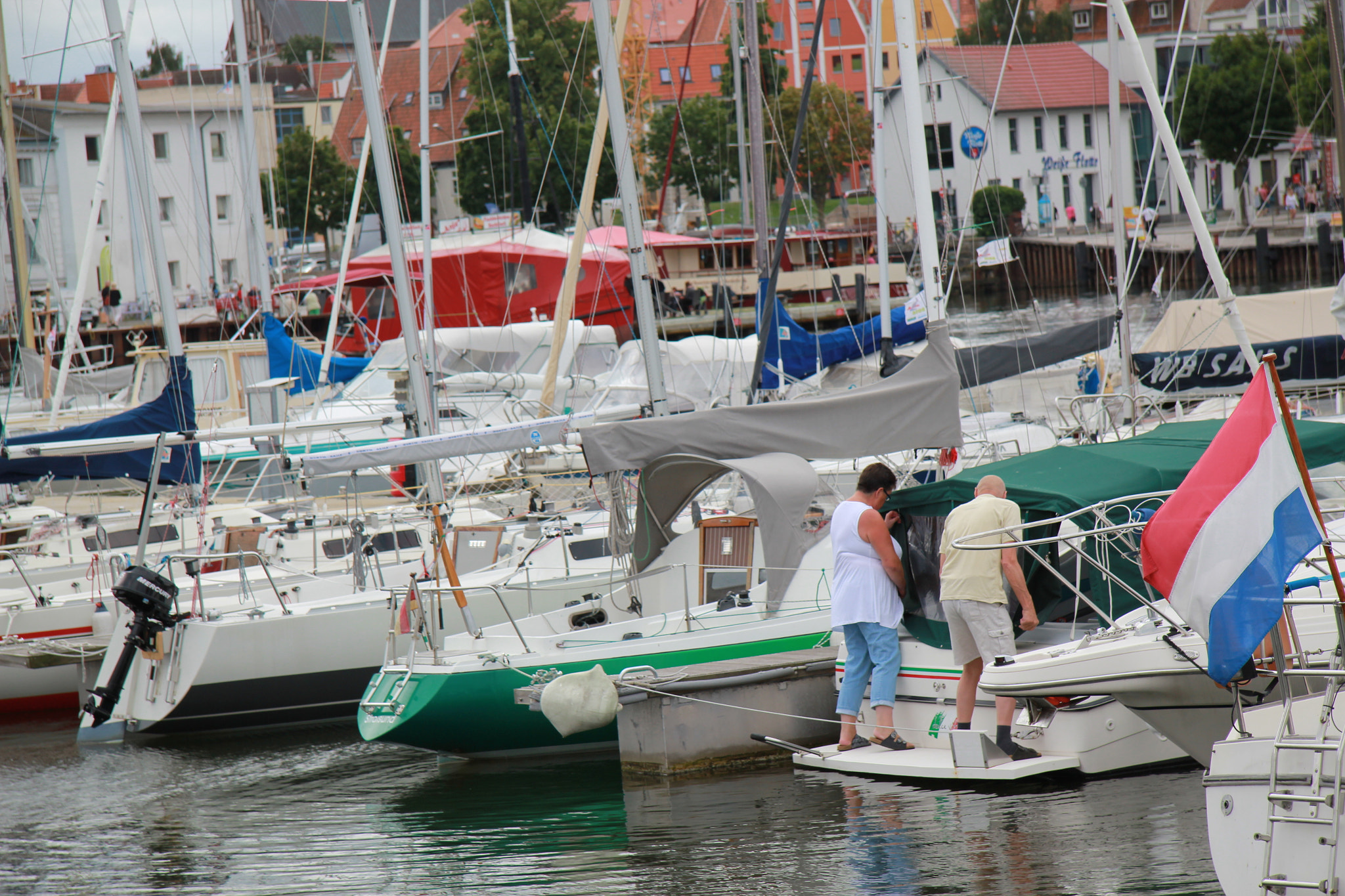 Canon EF-S 17-85mm F4-5.6 IS USM sample photo. Regatta photography
