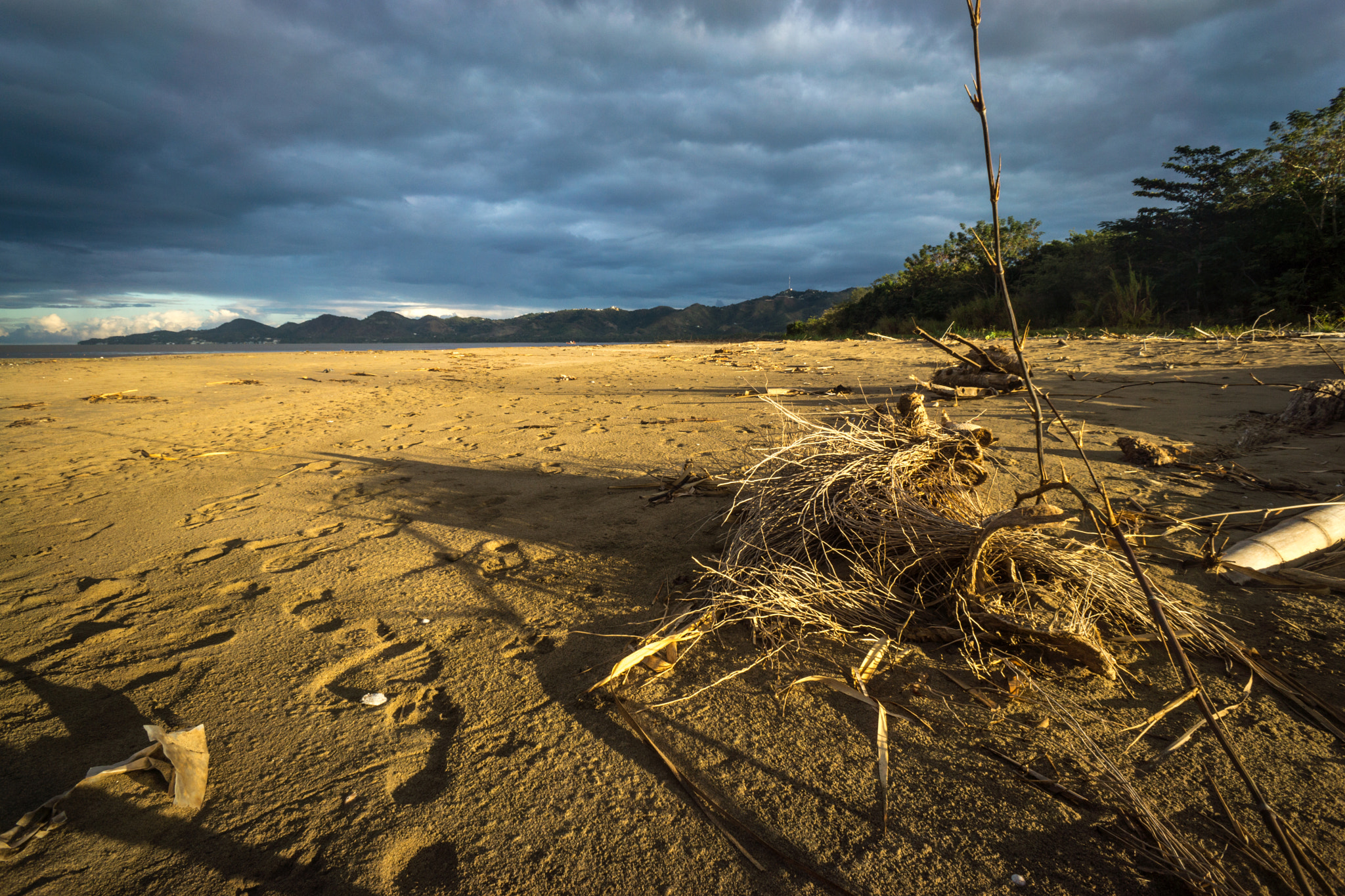 Sony Alpha NEX-7 + Sony E 16mm F2.8 sample photo. Sunrise-tres hermanos beach-rincon, puerto rico photography