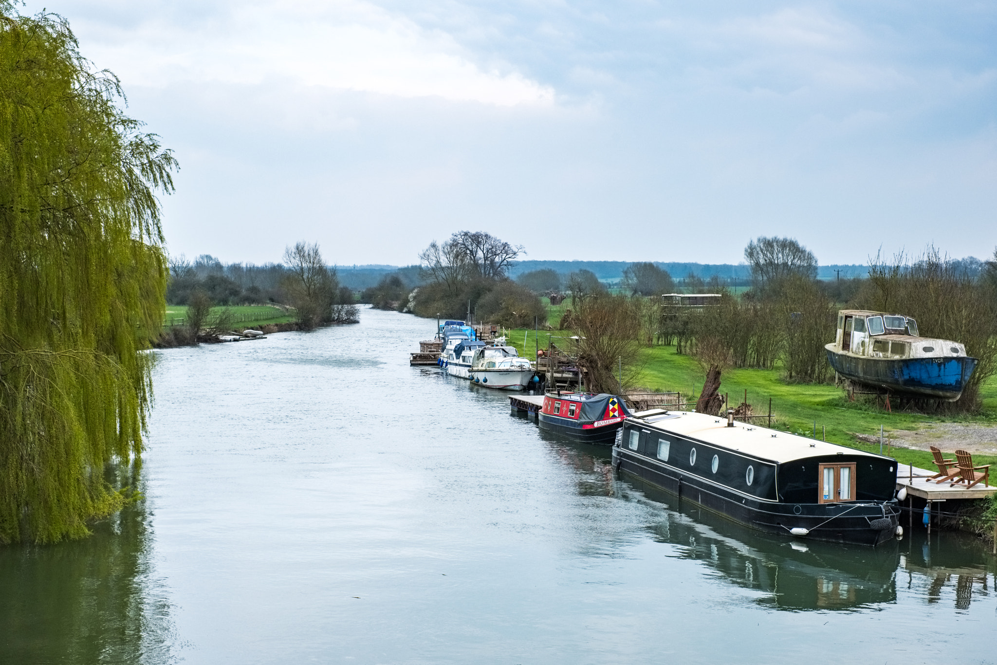 Fujifilm X-T2 sample photo. Canal boats on the river thames photography