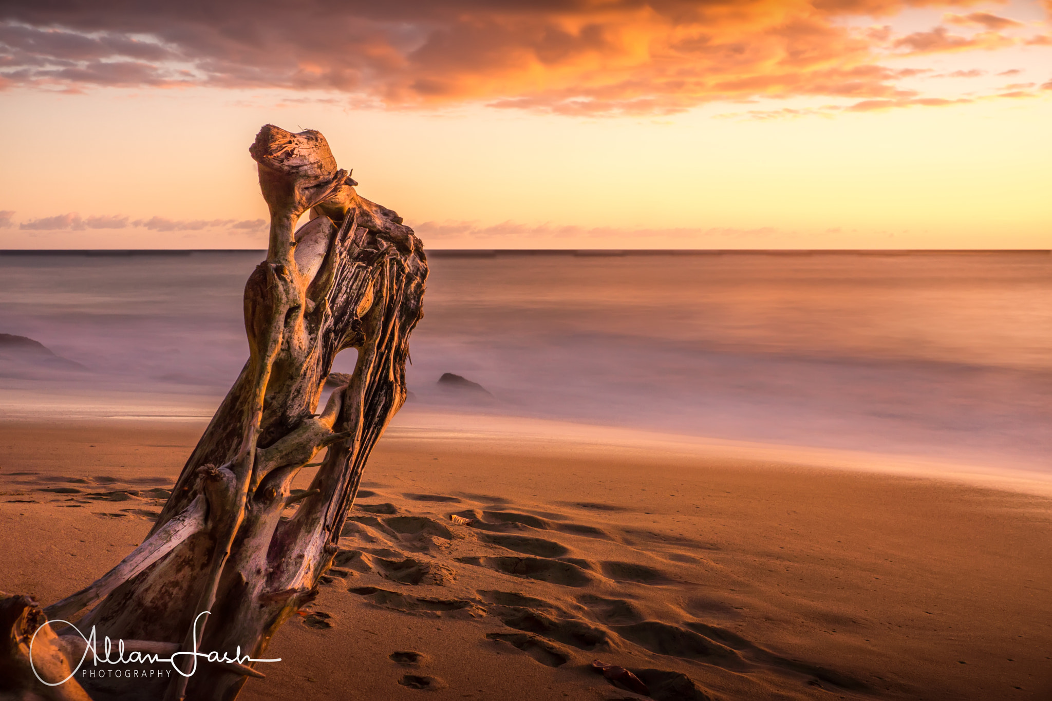 Sony Alpha NEX-7 + Sony E 18-55mm F3.5-5.6 OSS sample photo. Sunset- solitary end of day-rincon puerto rico beach photography