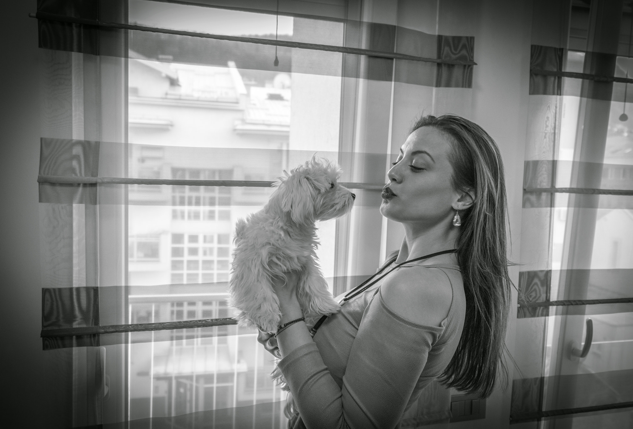 Canon EOS 600D (Rebel EOS T3i / EOS Kiss X5) sample photo. Andjela and dog photography
