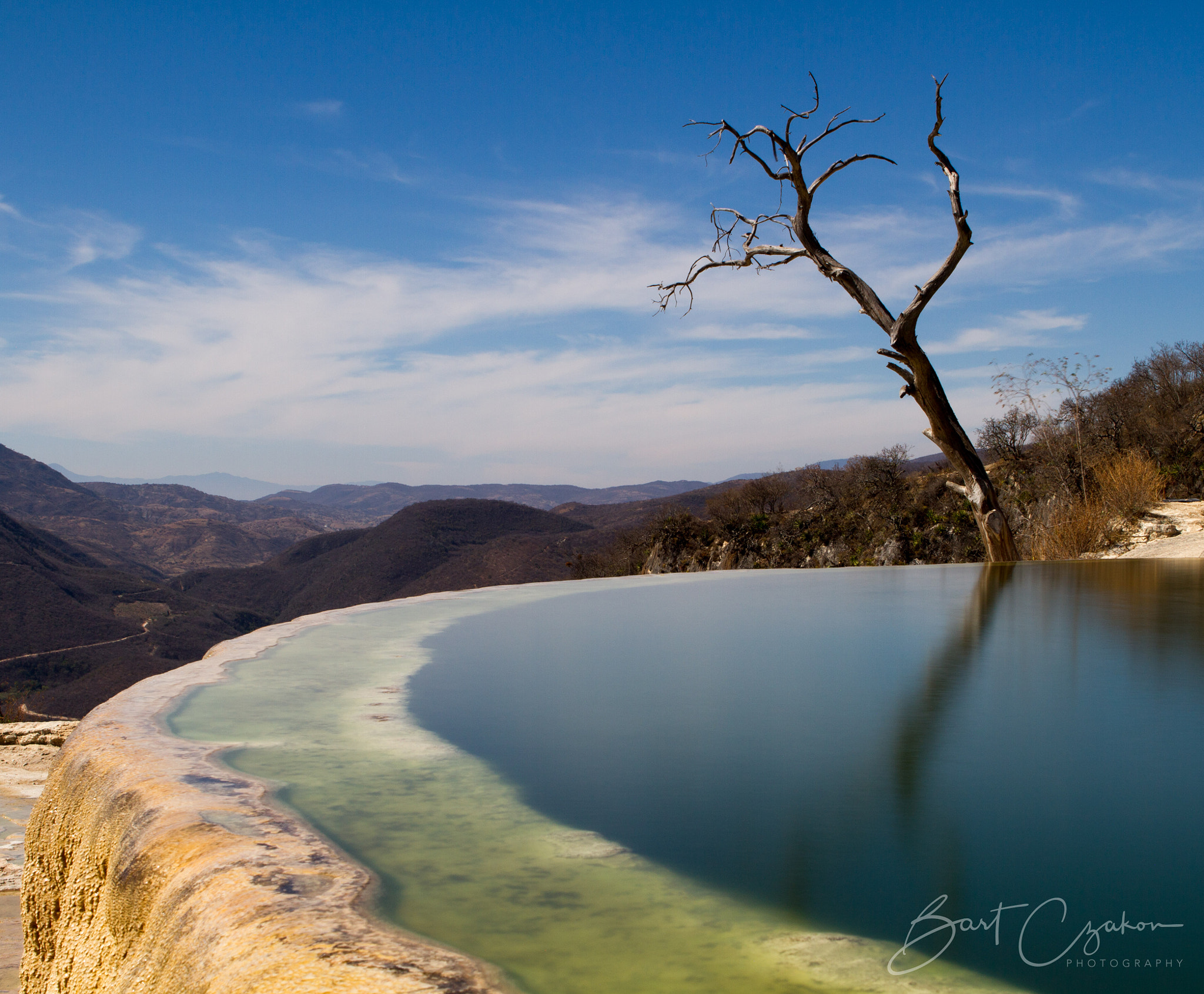 Canon EOS 7D + Canon EF 24-70mm F2.8L USM sample photo. Hierve el agua tree view photography