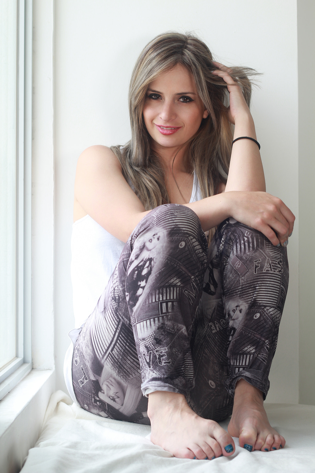 Canon EF 50mm F1.8 II sample photo. Luz natural, modelo al natural photography