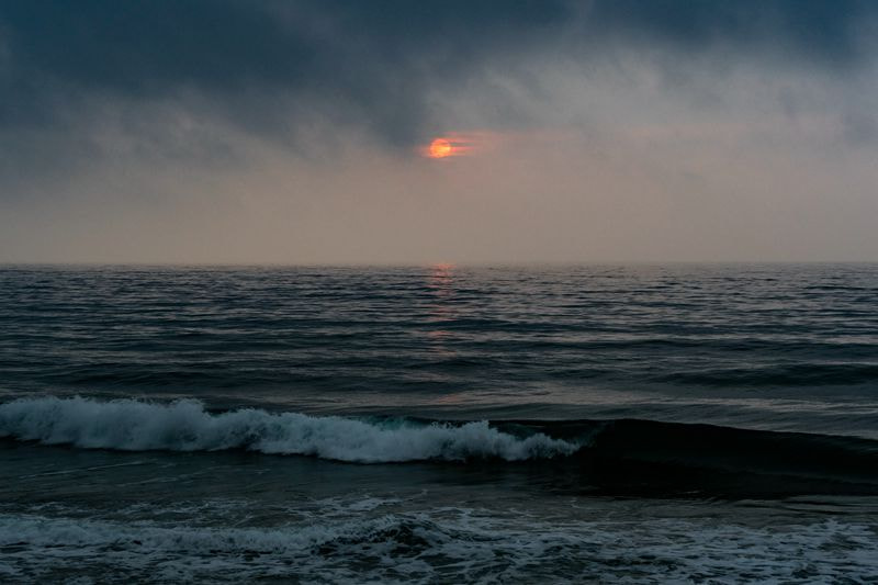 Olympus M.Zuiko Digital ED 40-150mm F2.8 Pro sample photo. Sunrise at sea photography