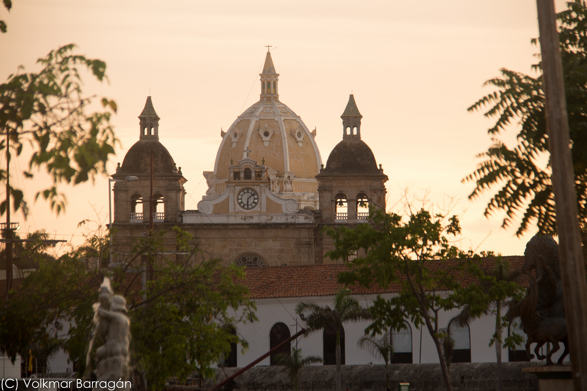 Canon EF-S 18-200mm F3.5-5.6 IS sample photo. Cartagena ii photography