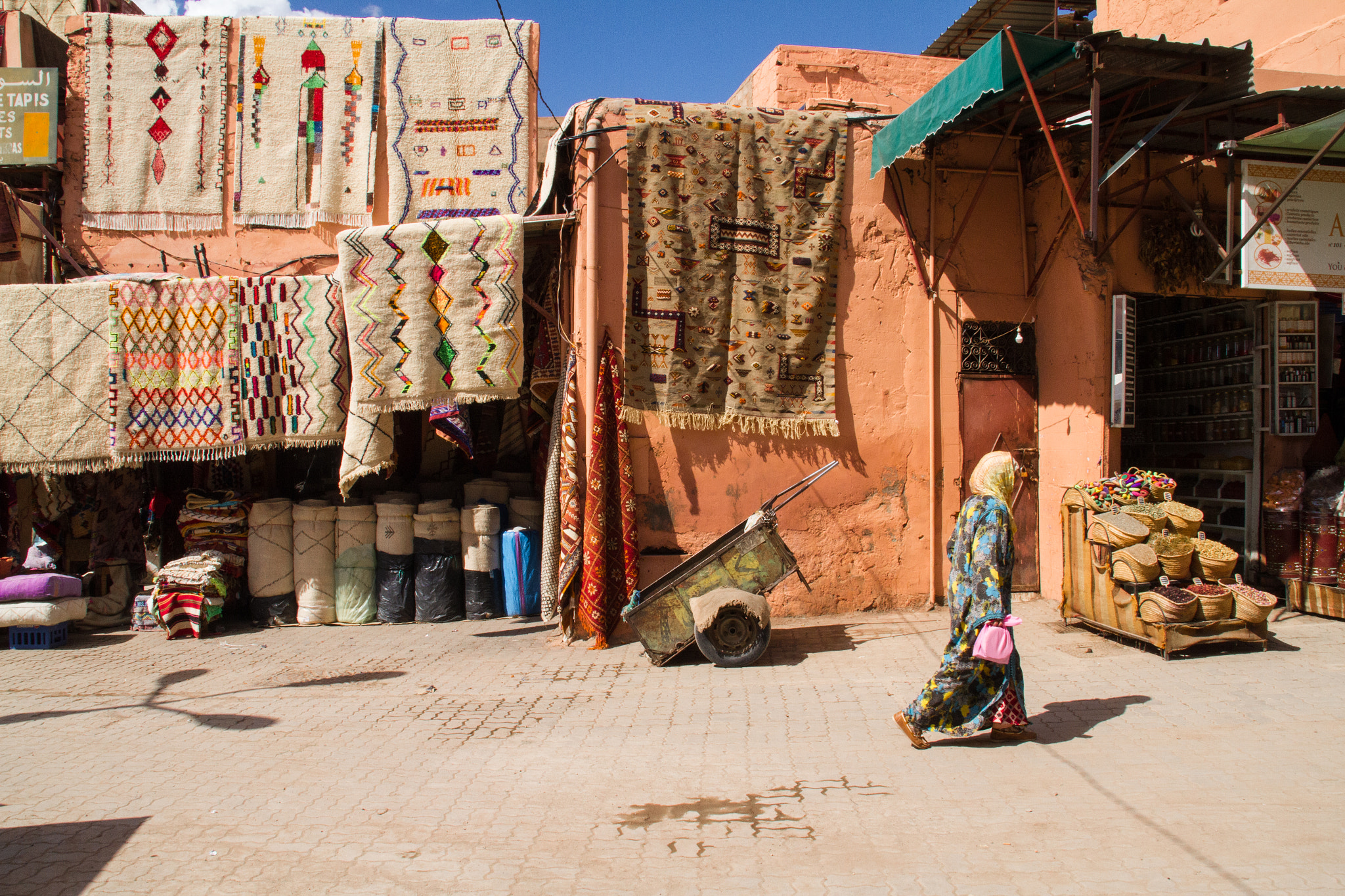 Sigma 18-200mm f/3.5-6.3 DC OS sample photo. Rugs photography