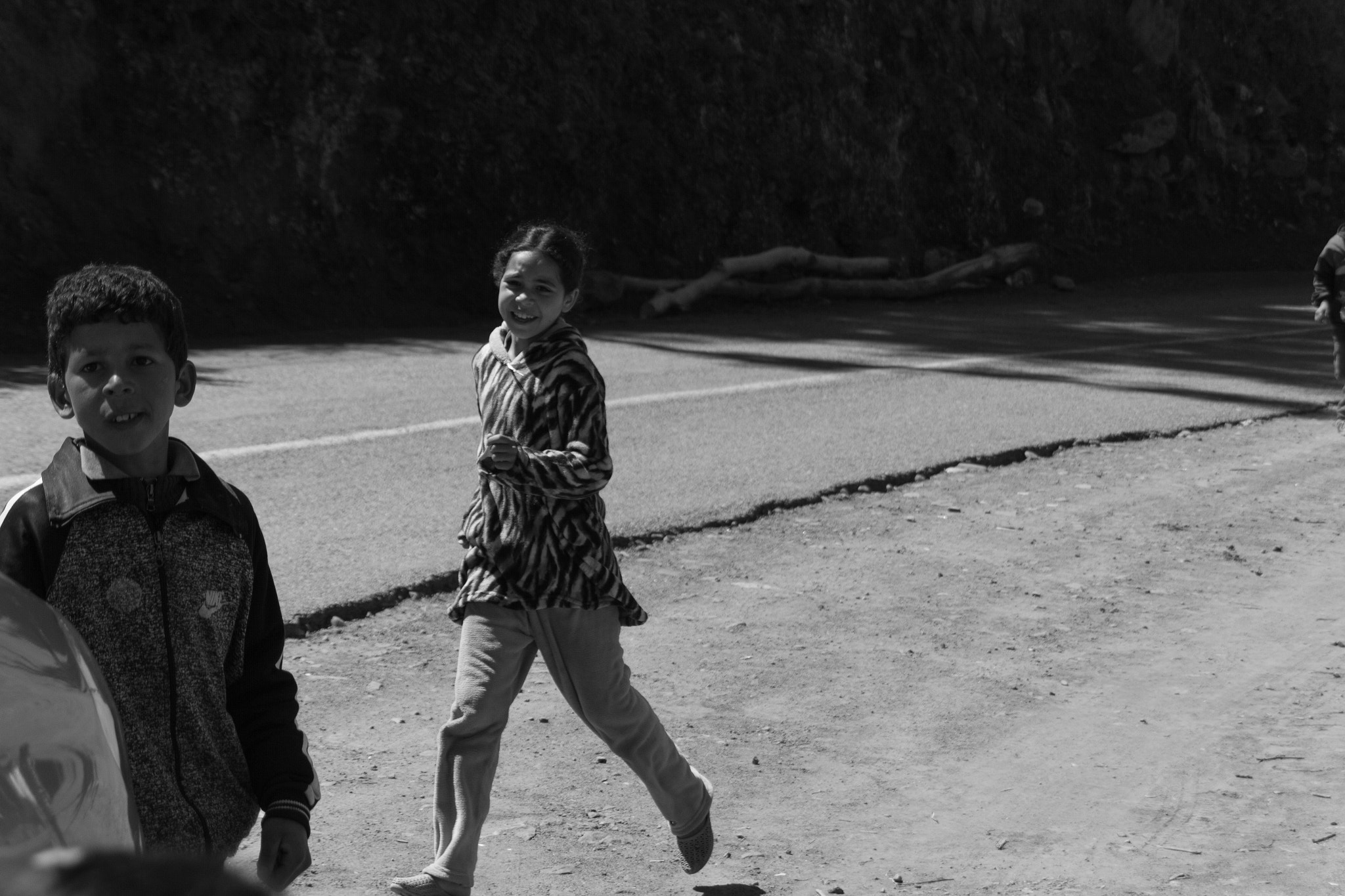 Sigma 18-200mm f/3.5-6.3 DC OS sample photo. Kids_2 photography