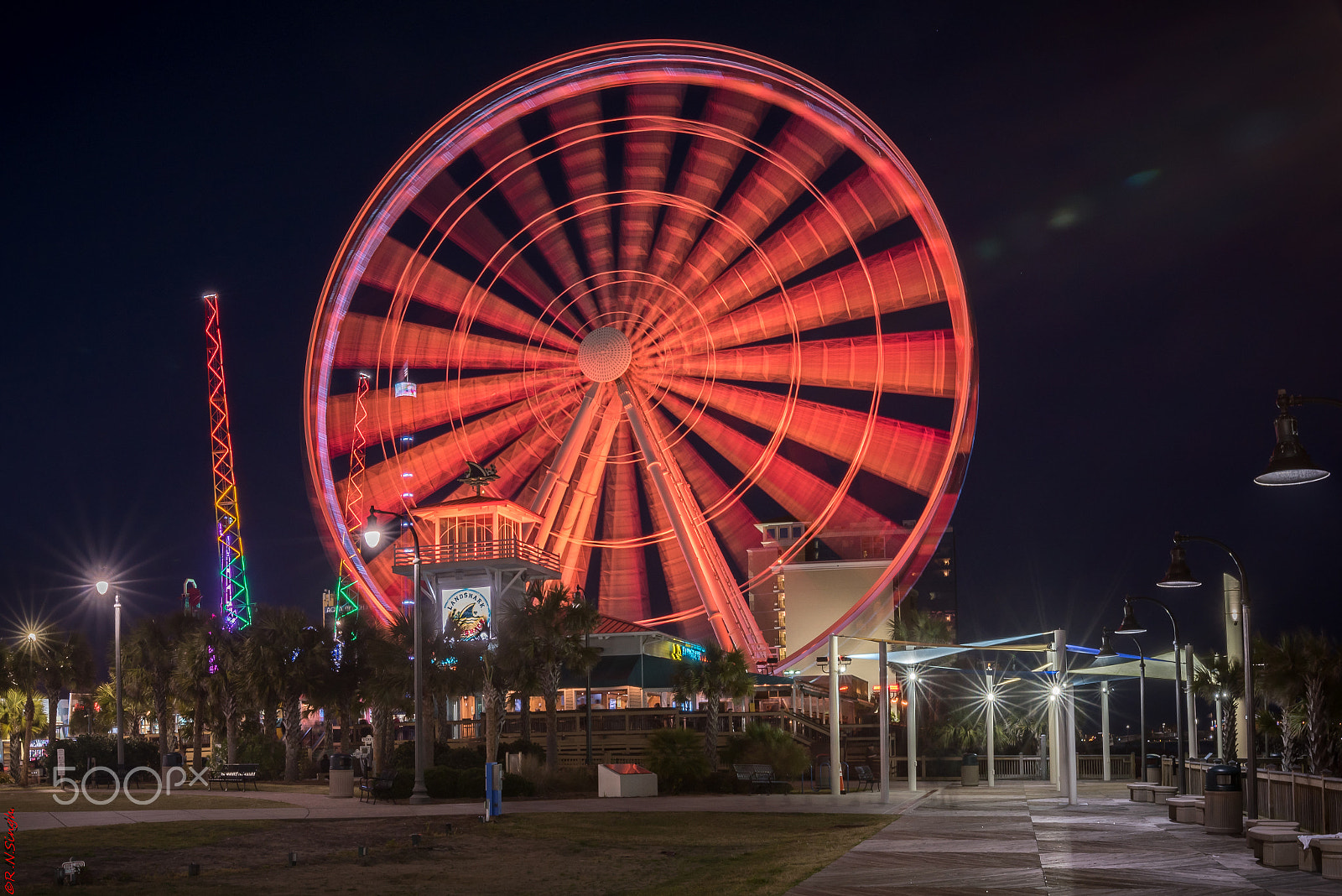 Nikon D750 sample photo. Red illuminated ferris wheel photography