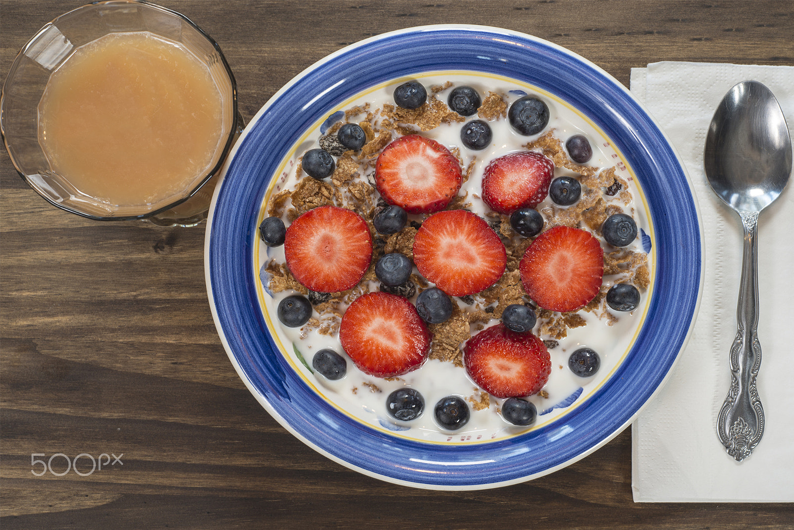 Nikon D800E + Nikon AF Nikkor 50mm F1.8D sample photo. Morning cereal with strawberries photography