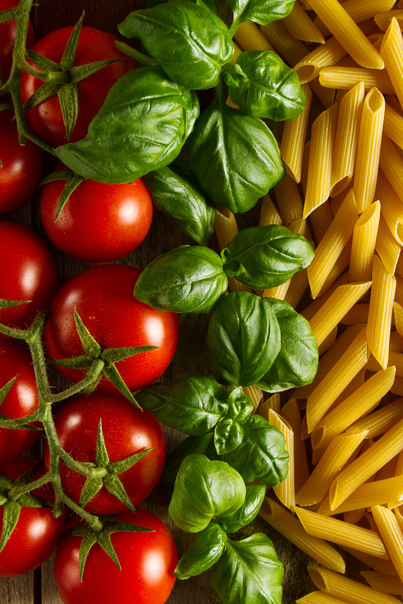 Canon EOS 7D sample photo. Beautiful tasty colorful pattern of italian pasta, tomatoes and photography