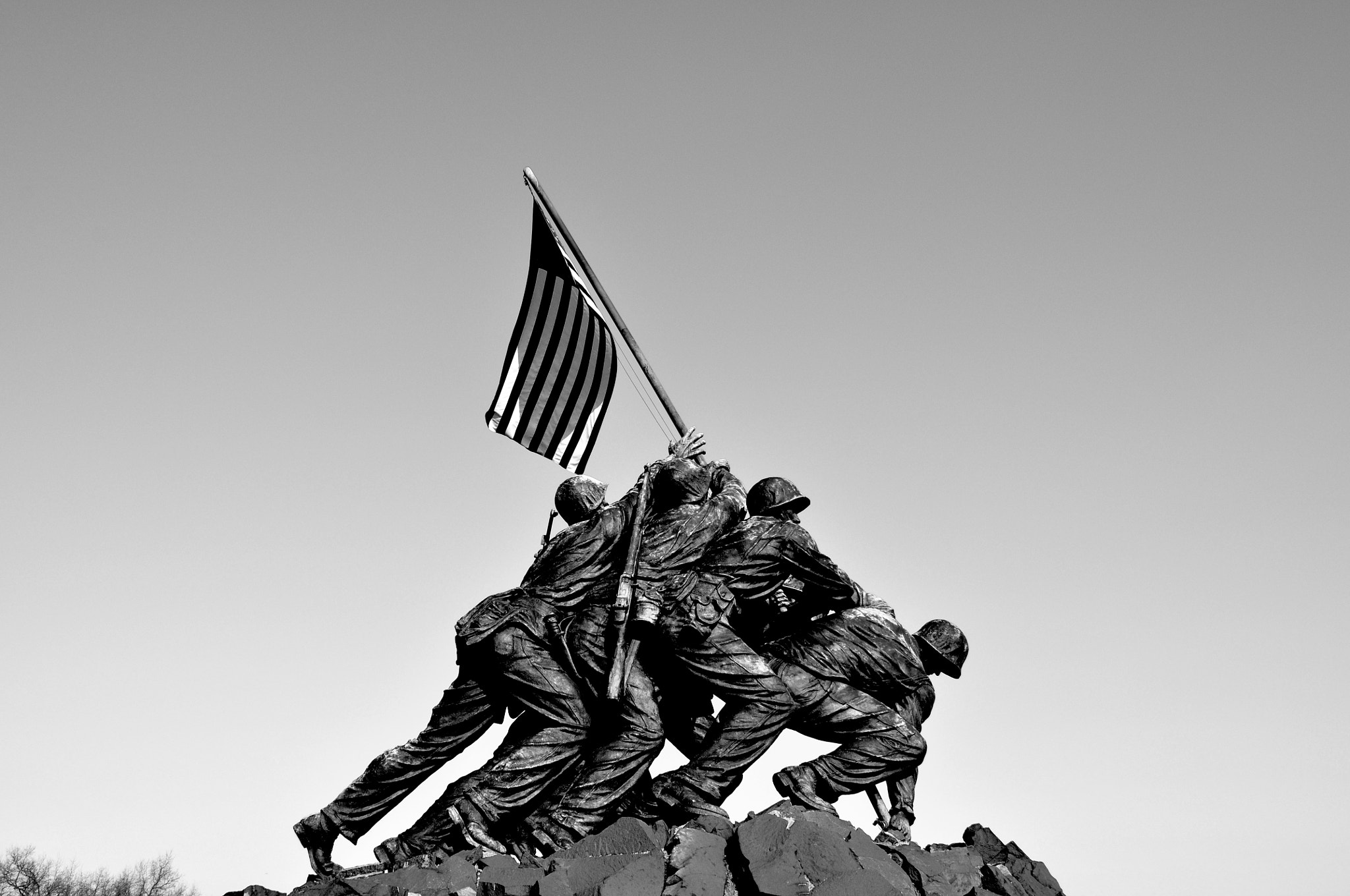 Nikon D90 sample photo. Iwo jima memorial ii b&w photography