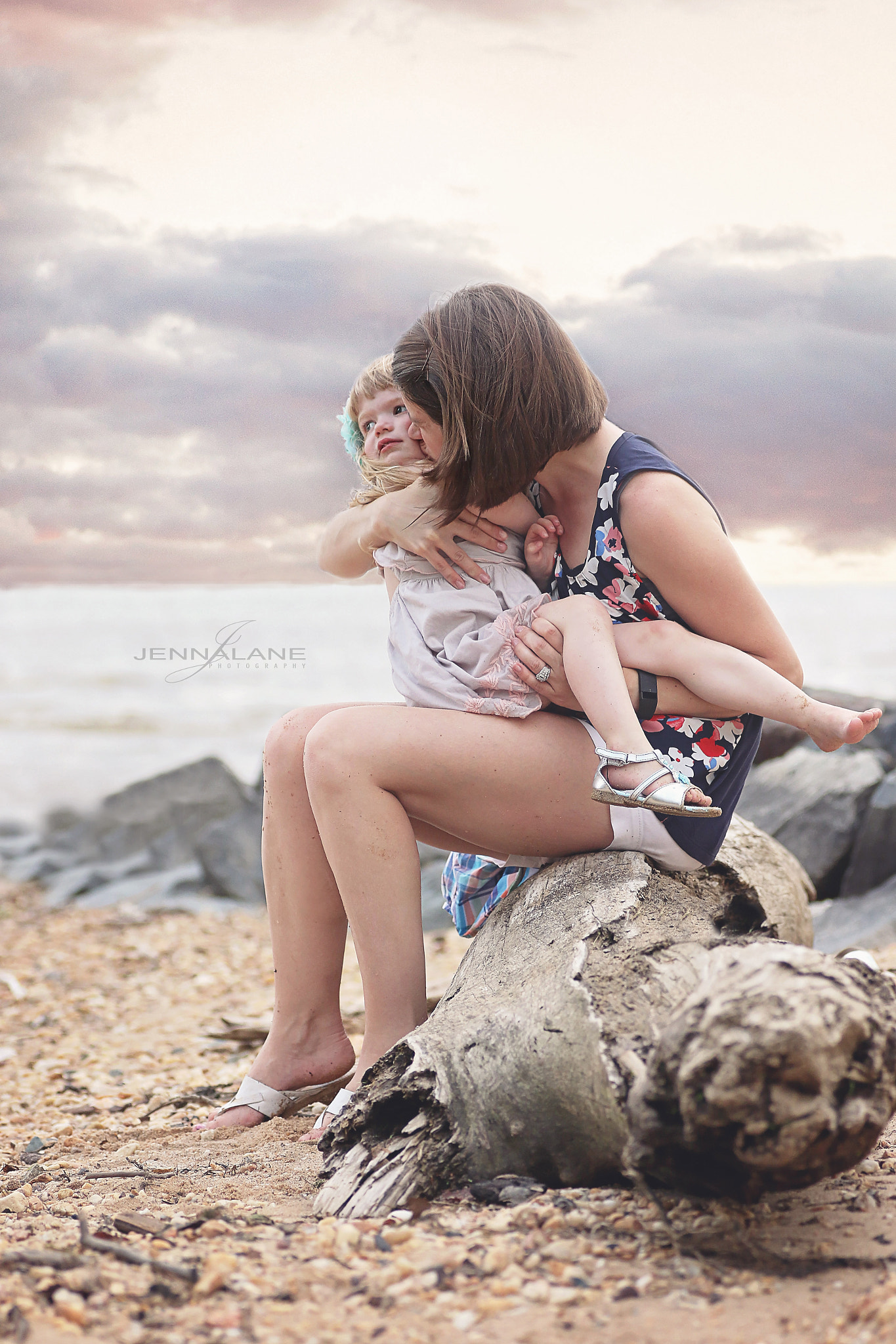 Canon EF 70-200mm F2.8L IS II USM sample photo. Kisses photography