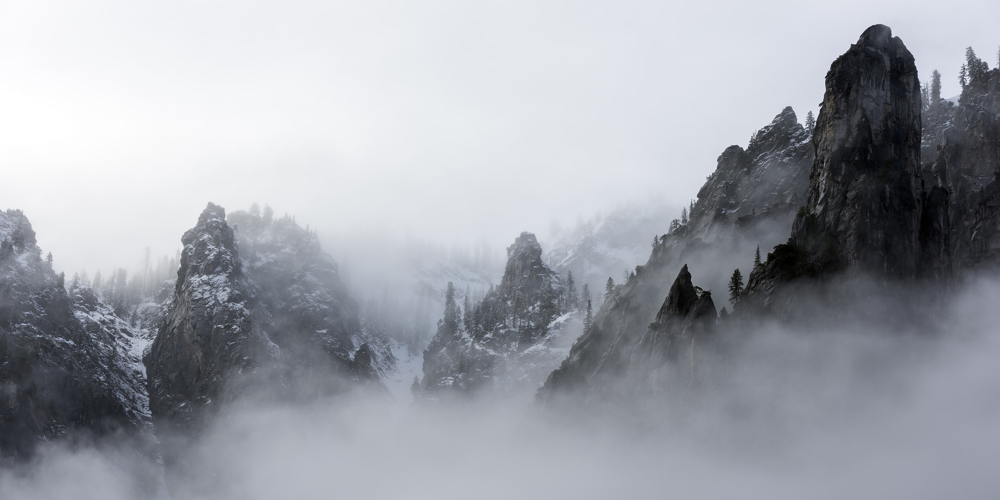 Nikon AF-S Nikkor 70-200mm F2.8G ED VR II sample photo. Dancing in the clouds photography