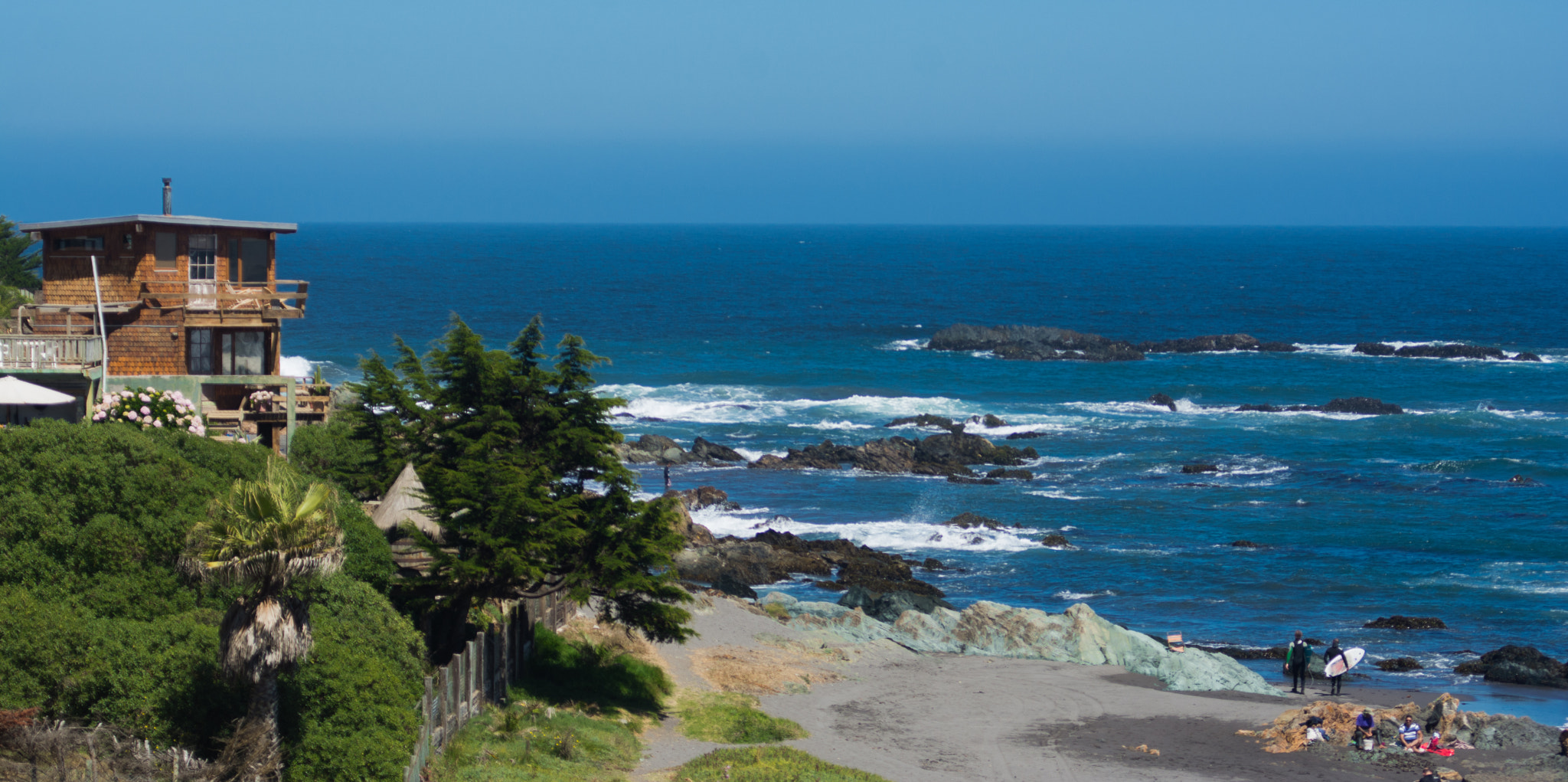 Nikon D7100 + AF Zoom-Nikkor 35-70mm f/3.3-4.5 sample photo. Casa de playa en pichilemu photography