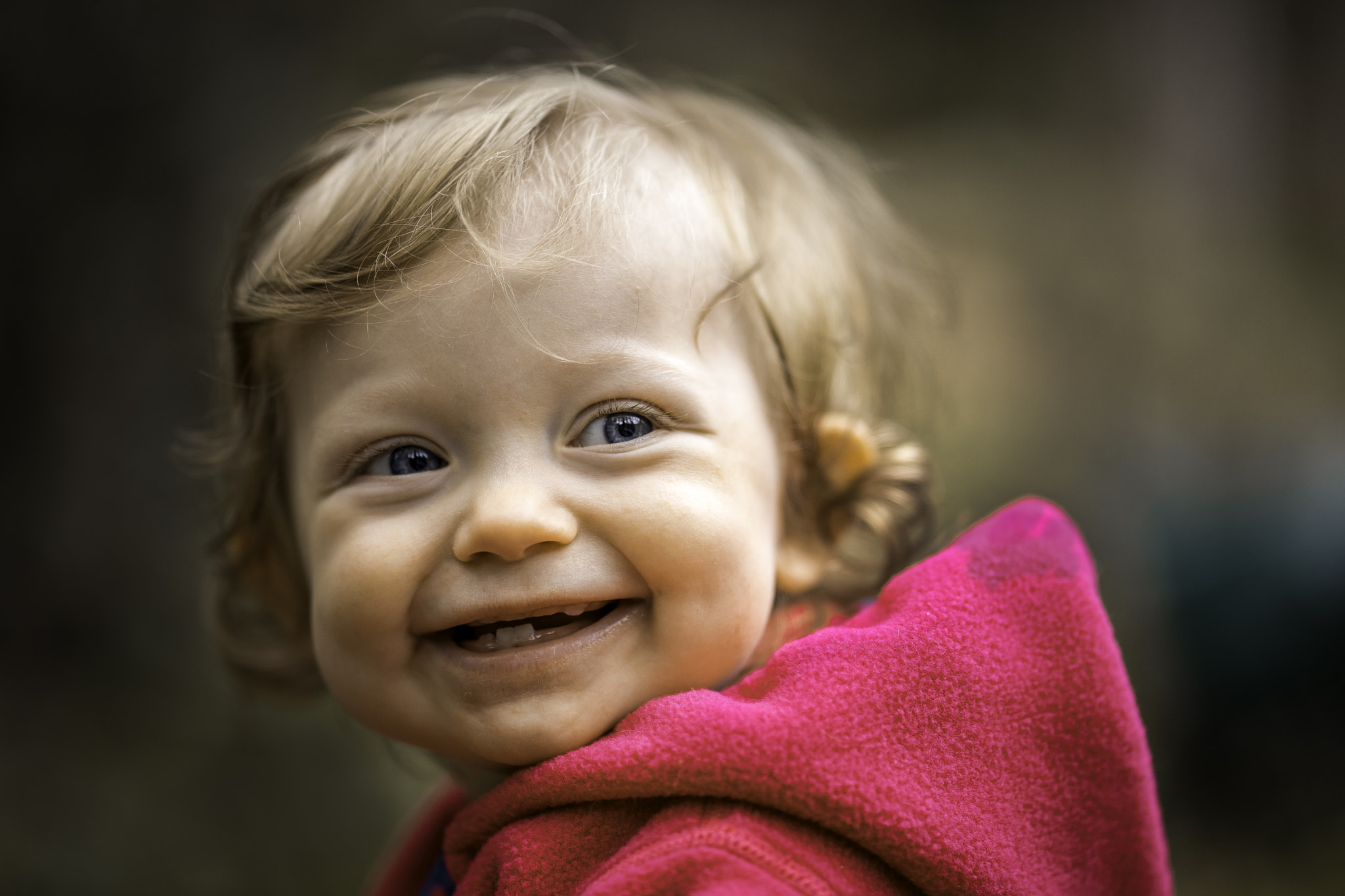ZEISS Batis 85mm F1.8 sample photo. All smiles. photography