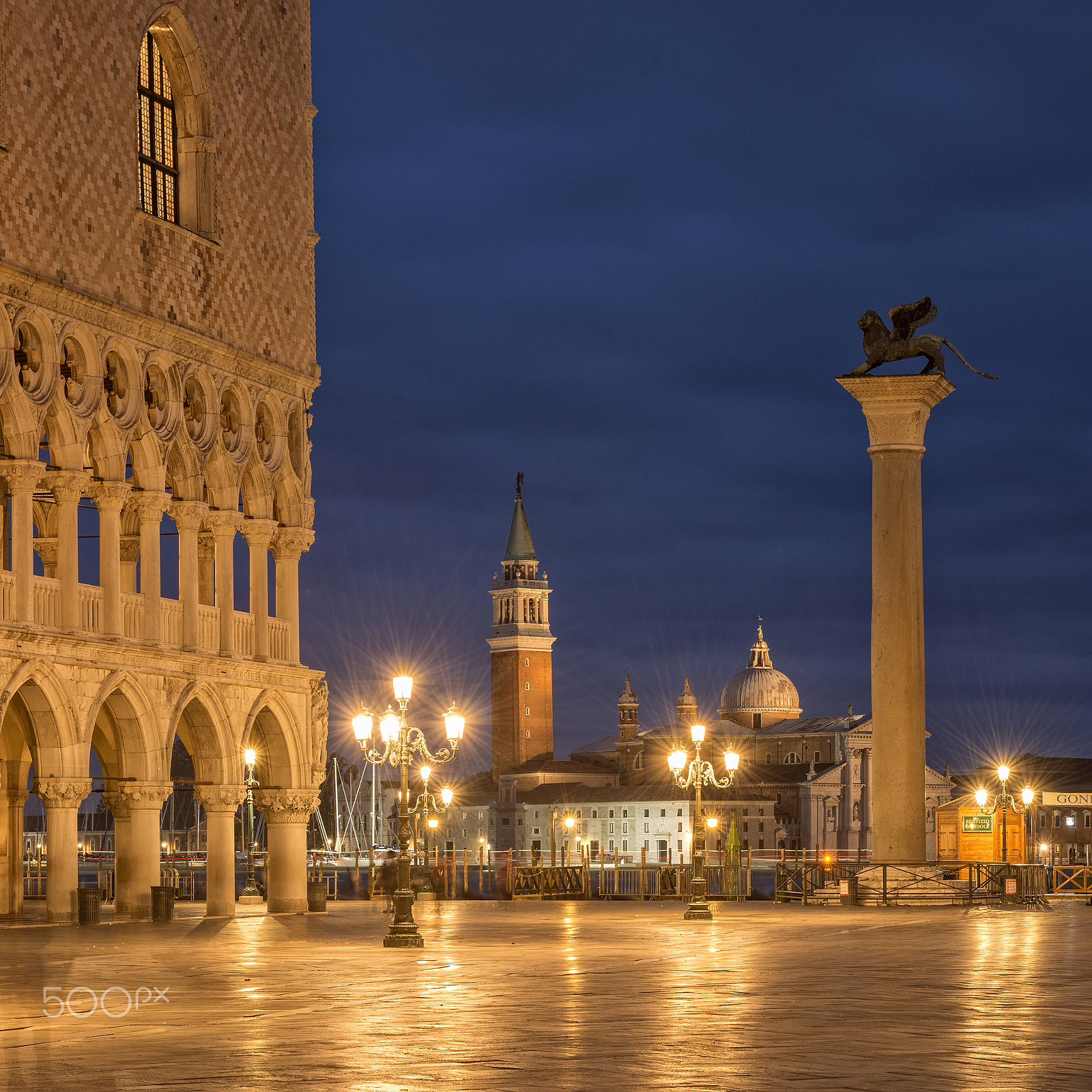 Nikon AF-S Nikkor 70-200mm F2.8G ED VR II sample photo. Dawn over piazza san marco, venice, italy photography