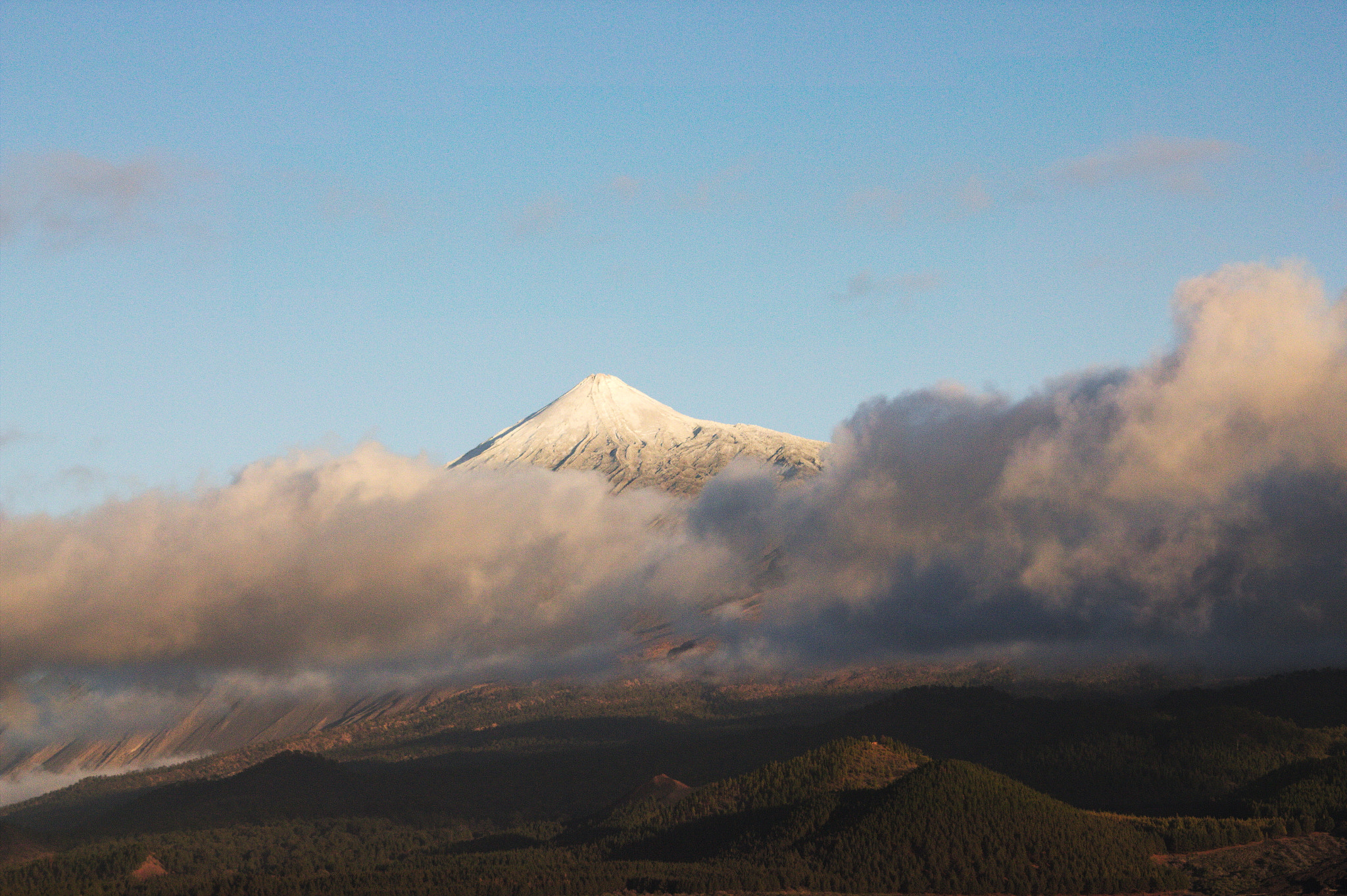 Canon EOS 550D (EOS Rebel T2i / EOS Kiss X4) sample photo. El pico del teide photography